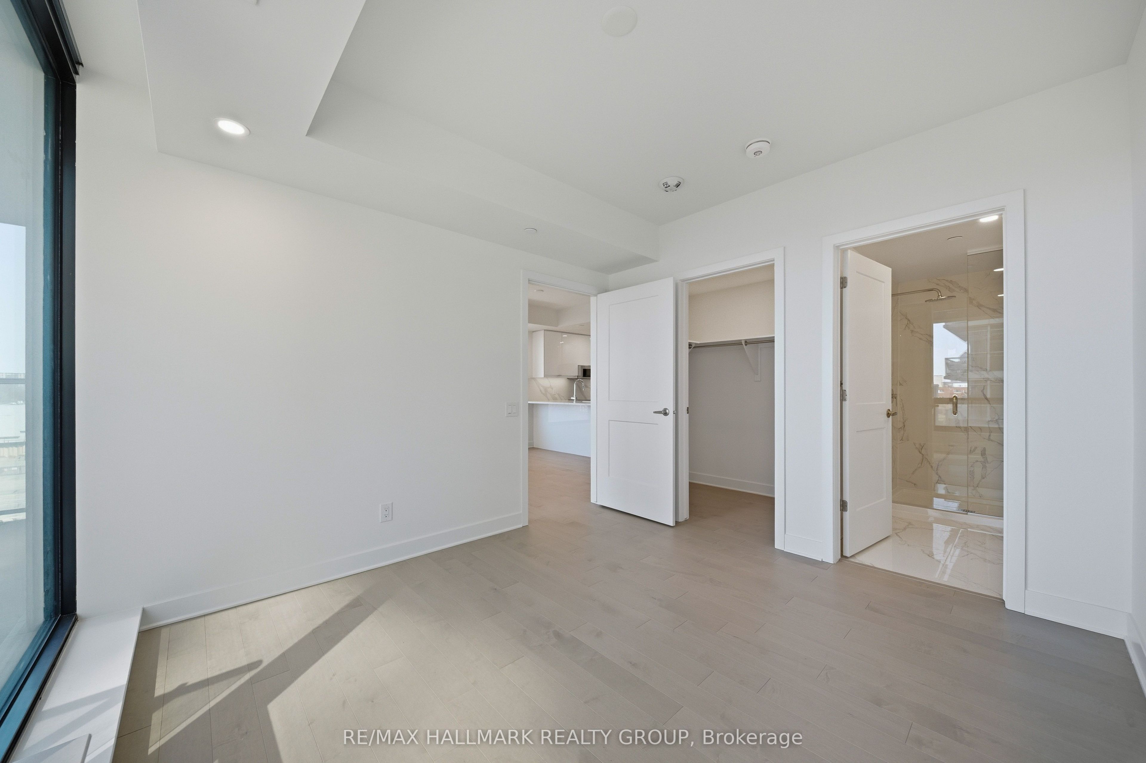180 George Street 1407 Property Photo 40