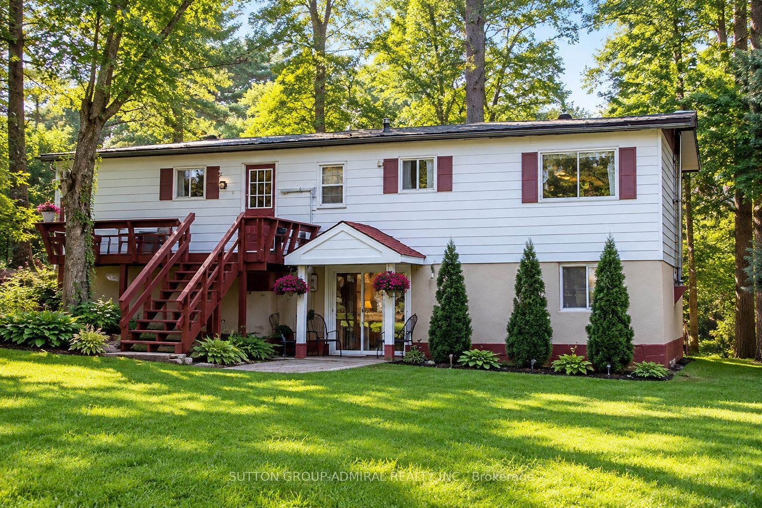 1019 Loyalist Drive Property Photo 1