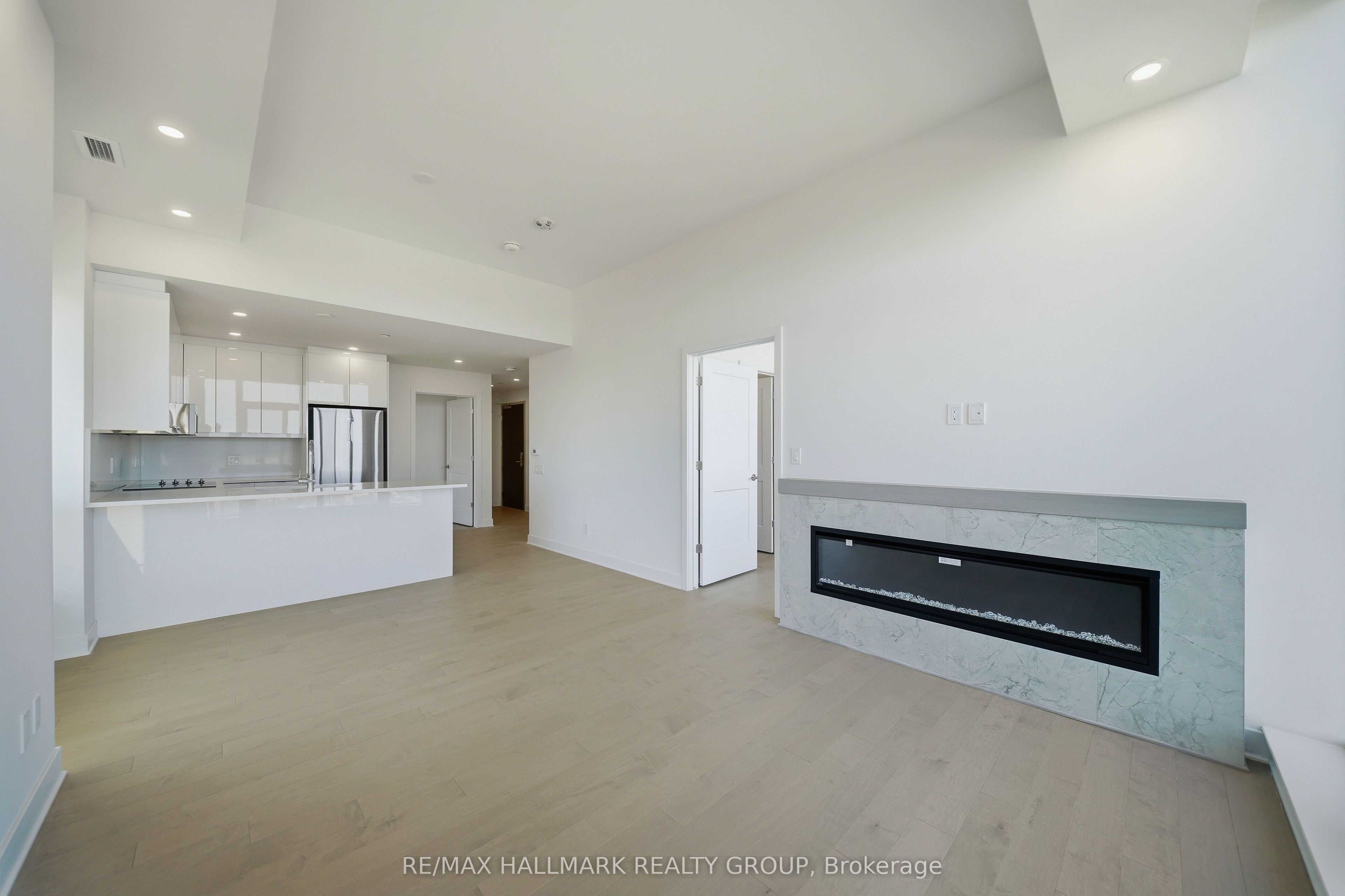 180 George Street 2605 Property Photo 2