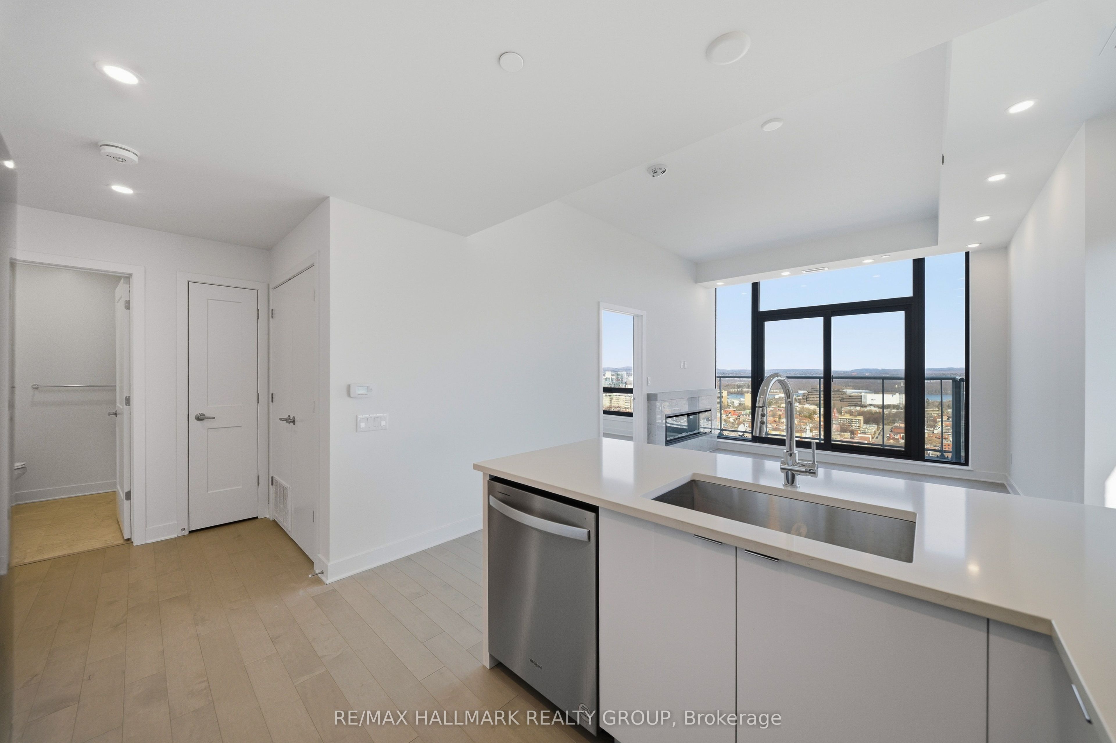 180 George Street 2605 Property Photo 9