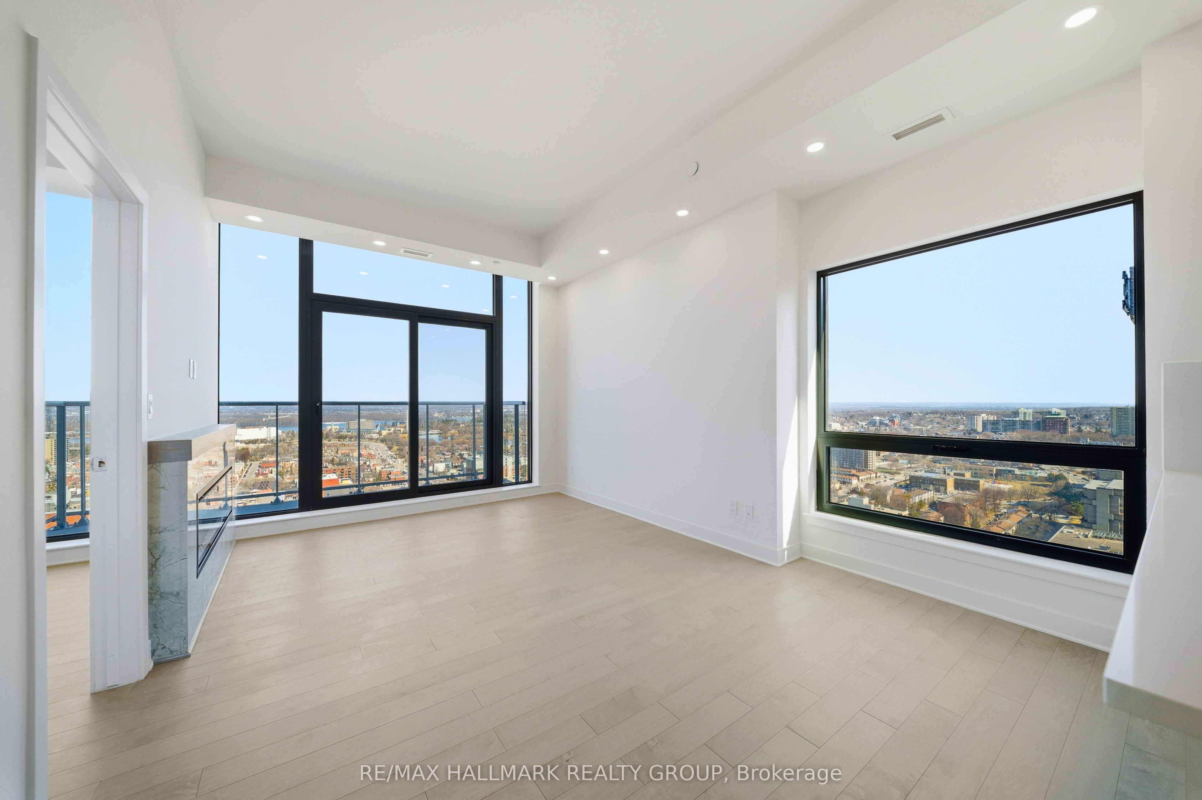 180 George Street 2605 Property Photo 13