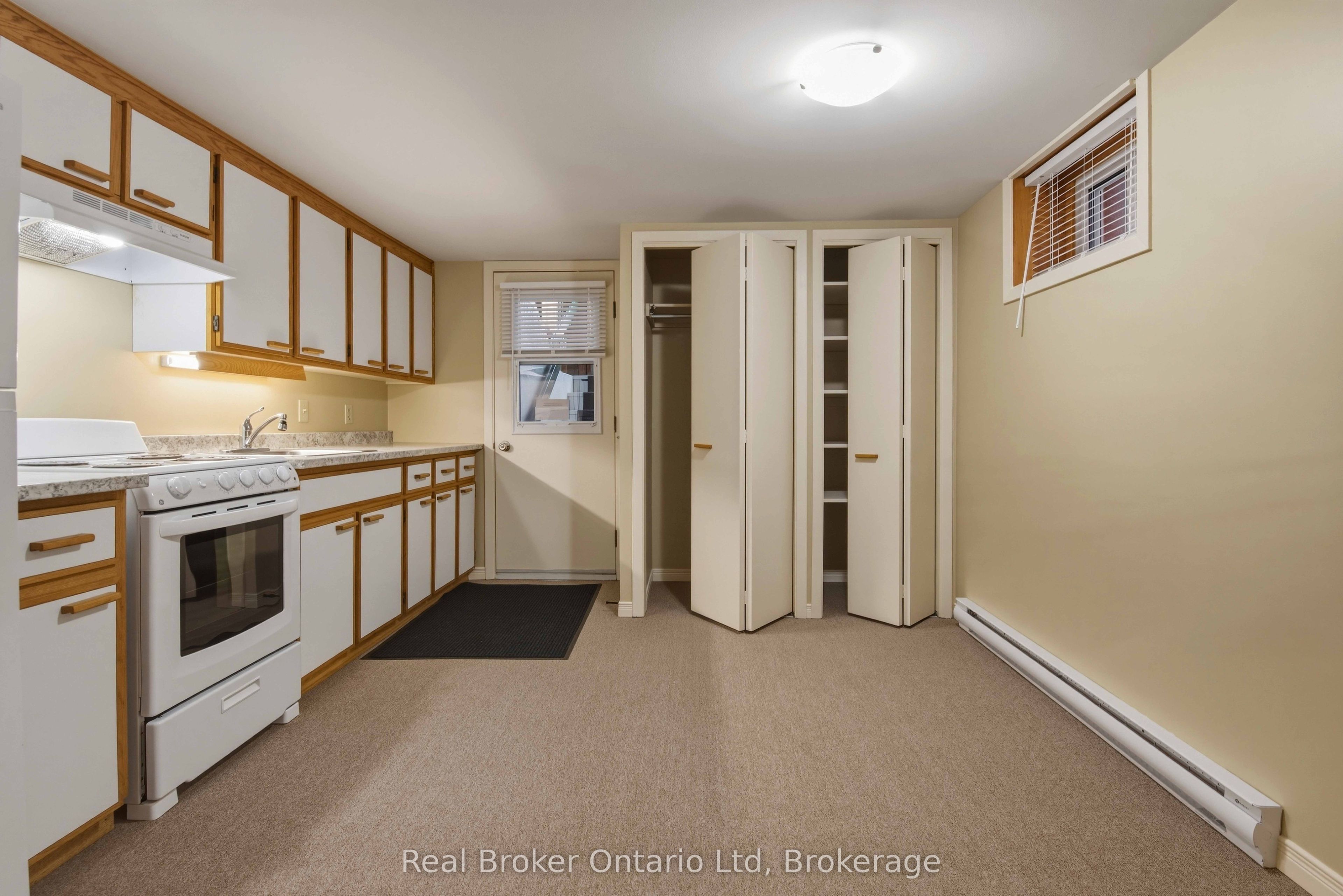 940 5th Avenue E Property Photo 6