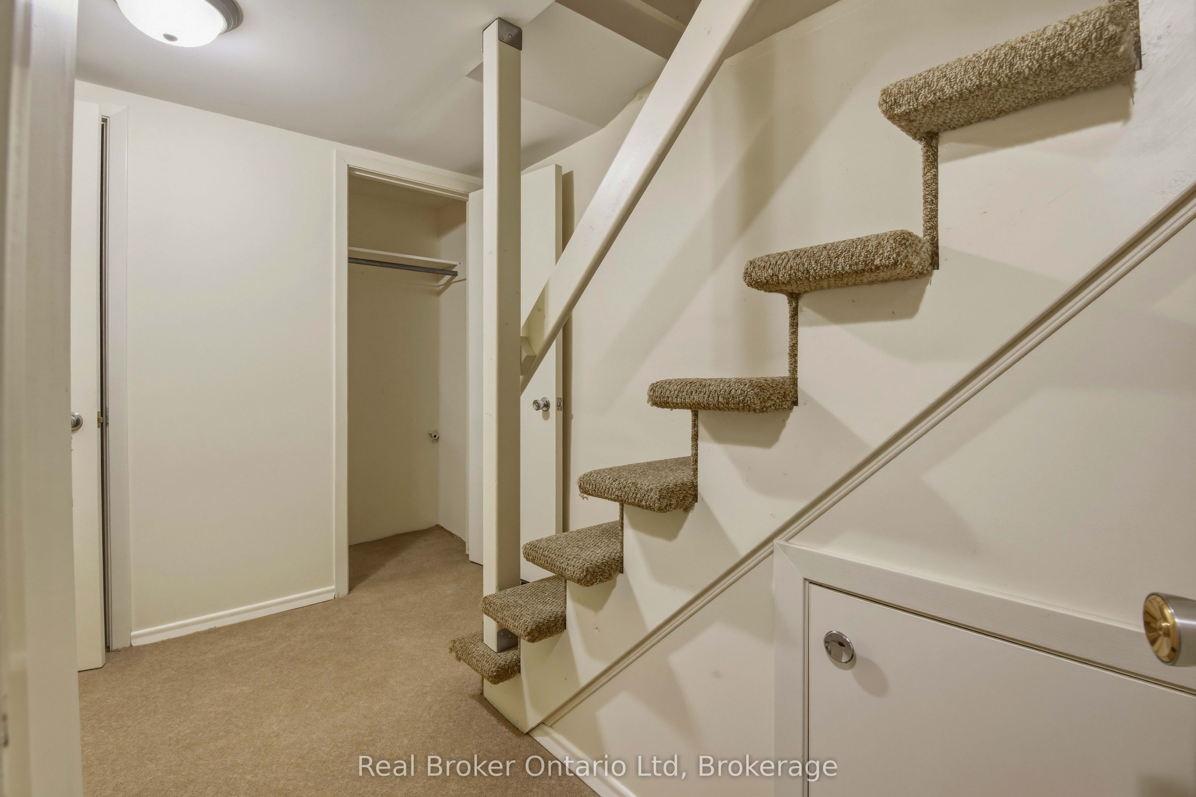 940 5th Avenue E Property Photo 18