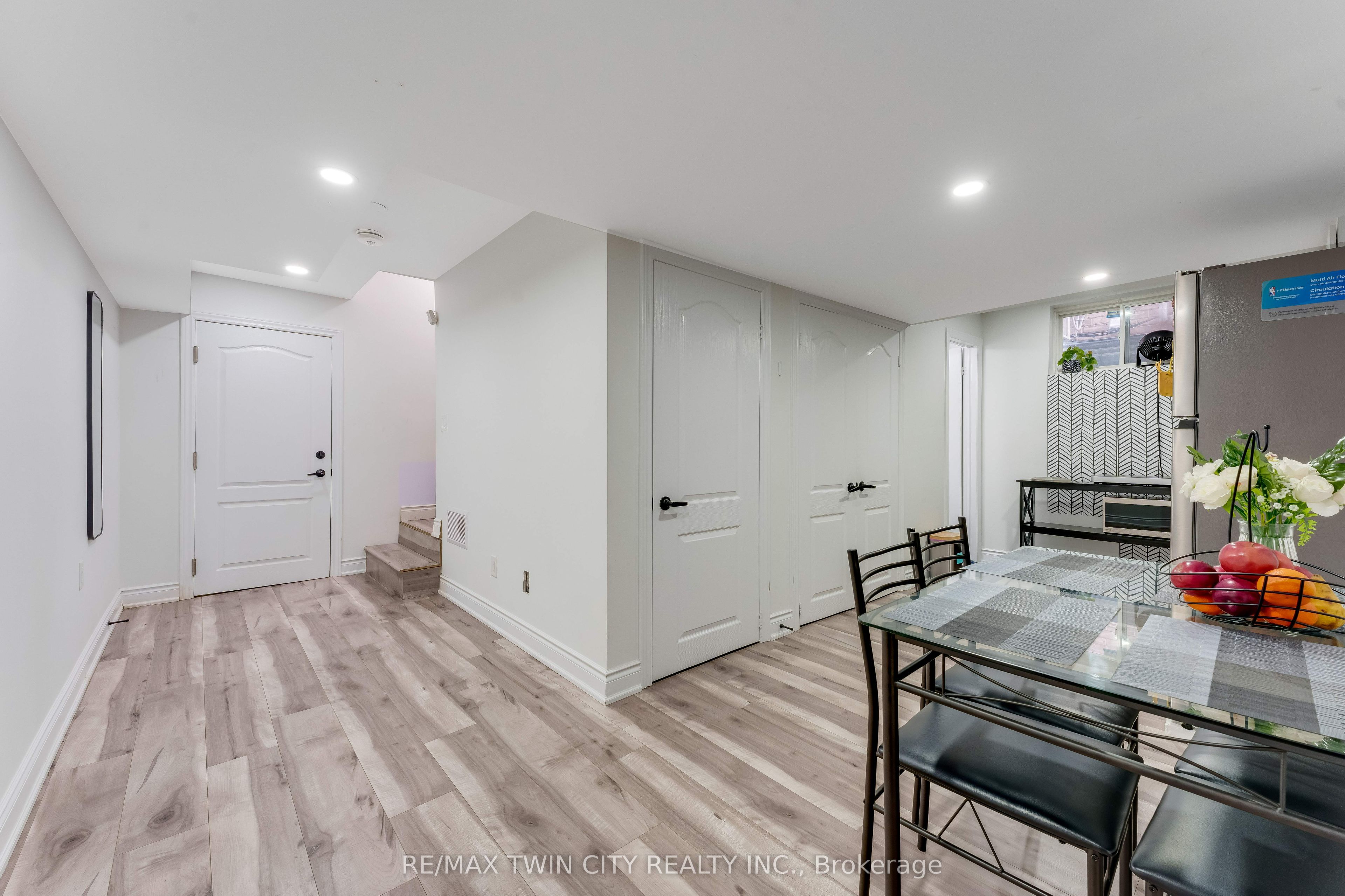 444 Thomas Slee Drive Property Photo 40