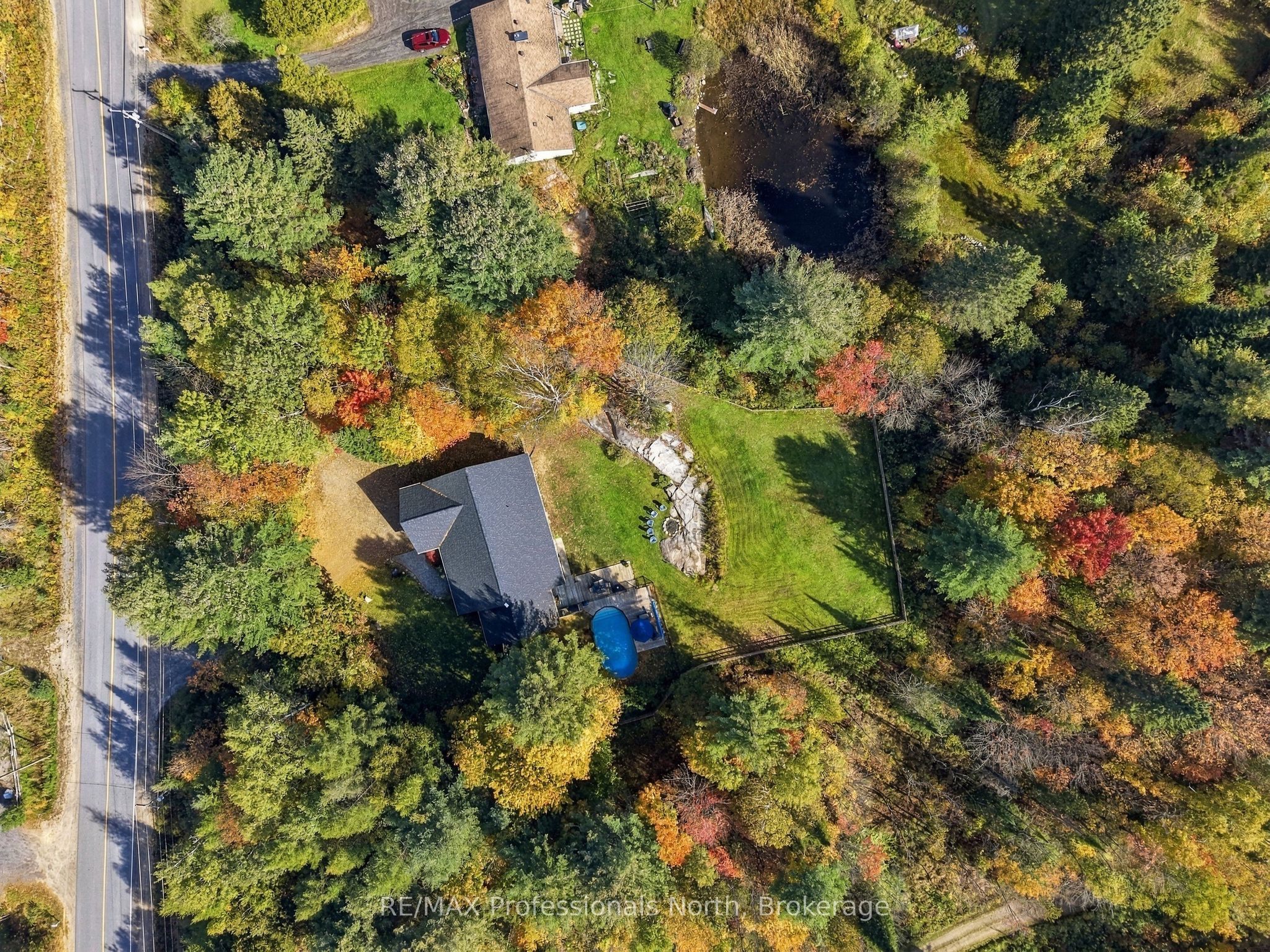 1276 Limberlost Road Property Photo 4