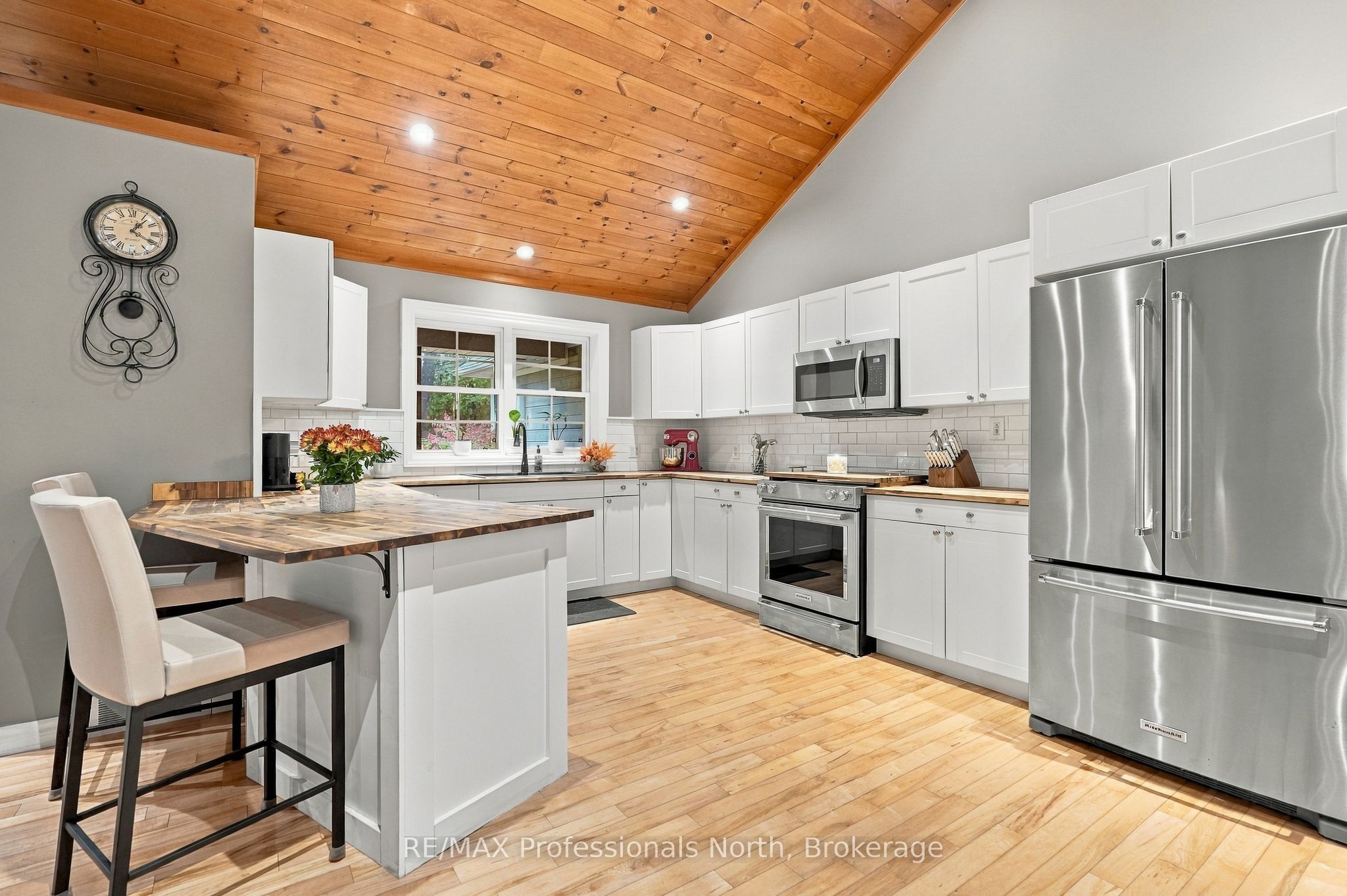 1276 Limberlost Road Property Photo 11