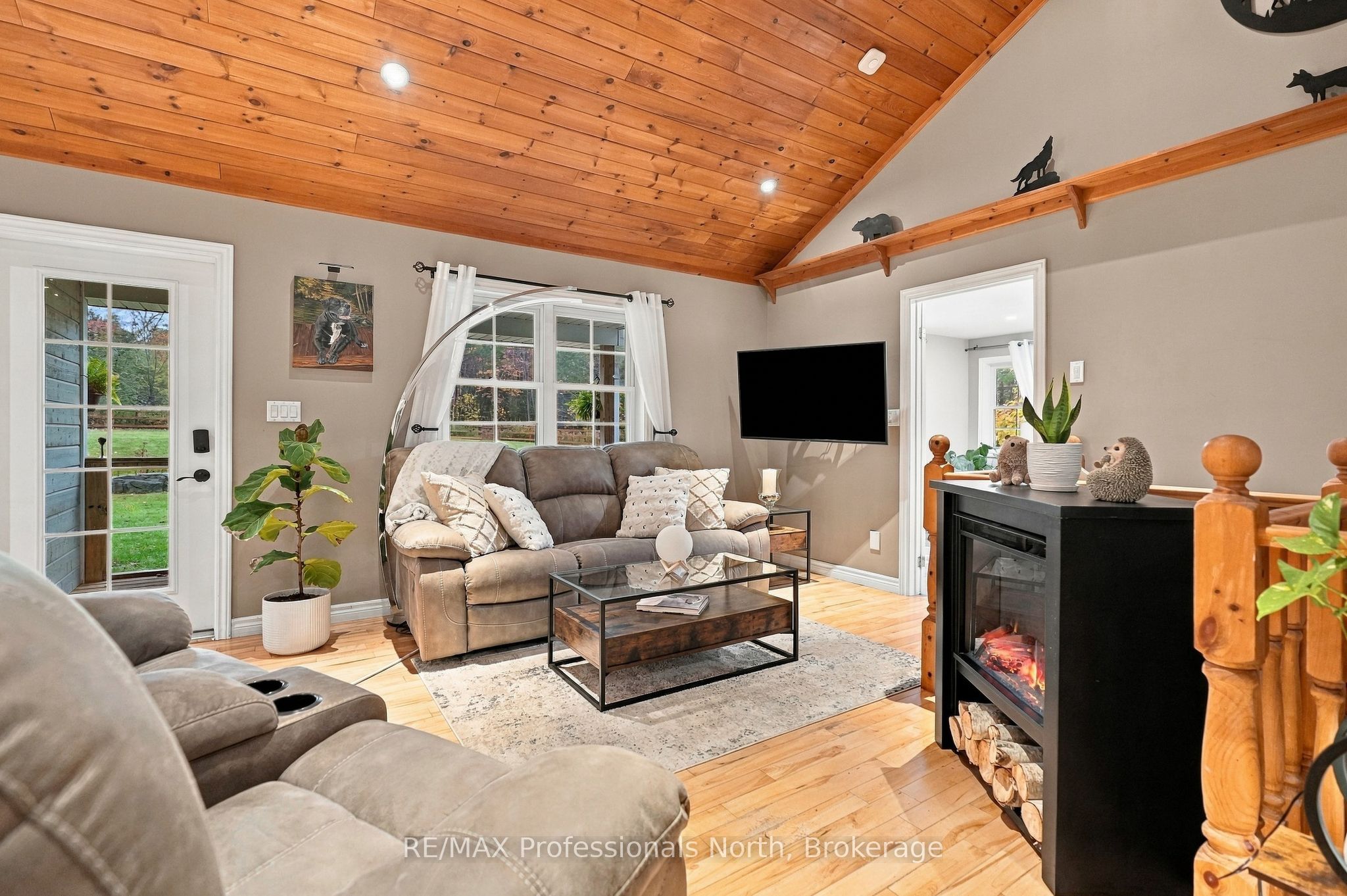 1276 Limberlost Road Property Photo 18