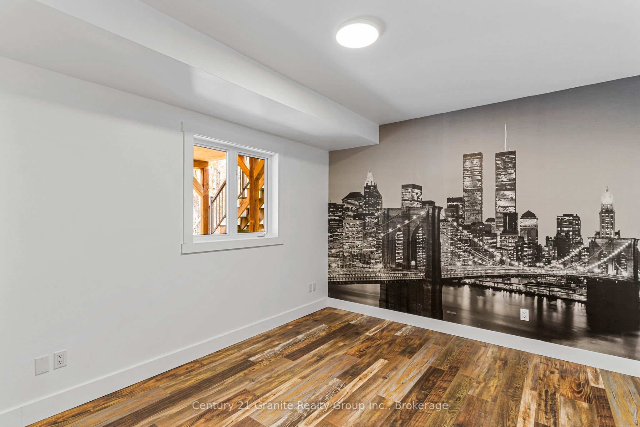 150 College Drive Property Photo 36