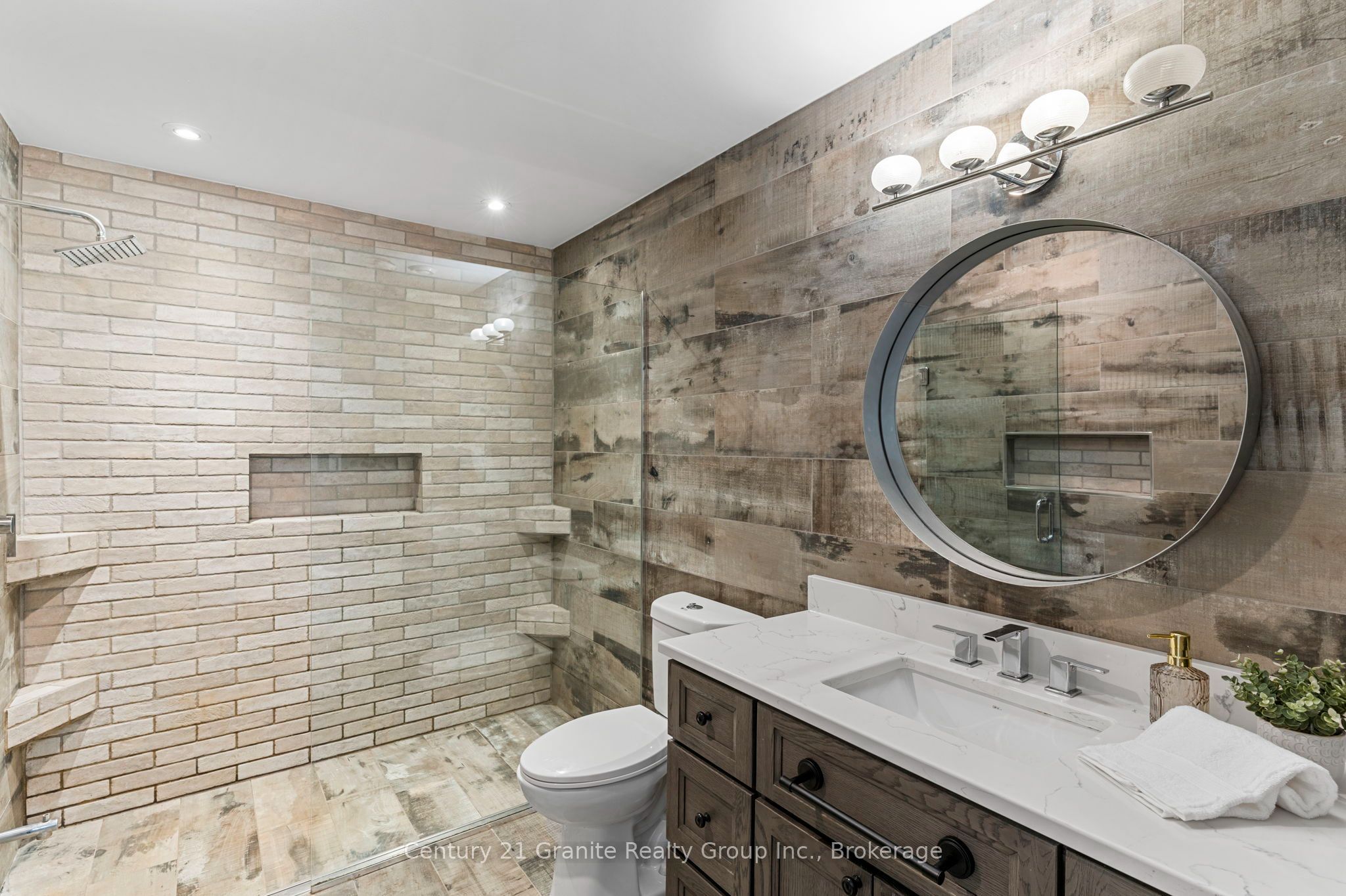 150 College Drive Property Photo 37