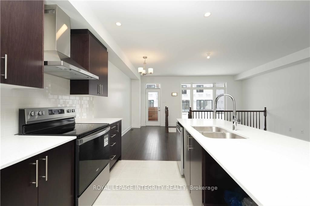 518 Cardamom Terrace Property Photo 9