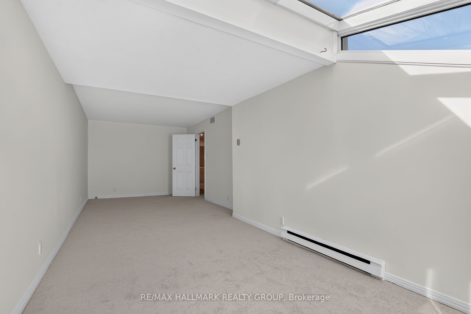 207 Stratas Court 12 Property Photo 22