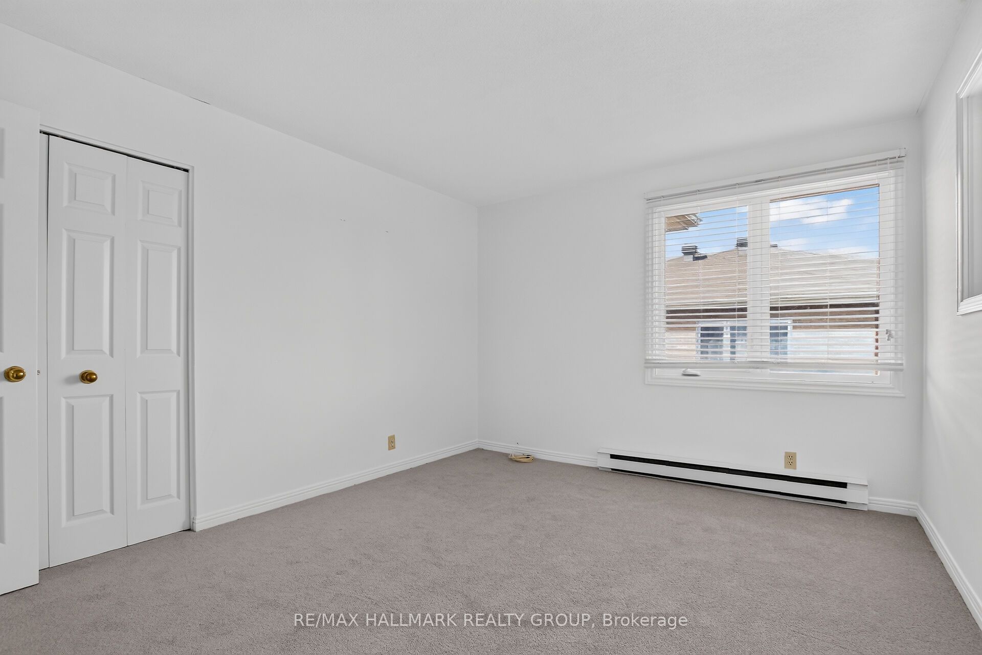 207 Stratas Court 12 Property Photo 24