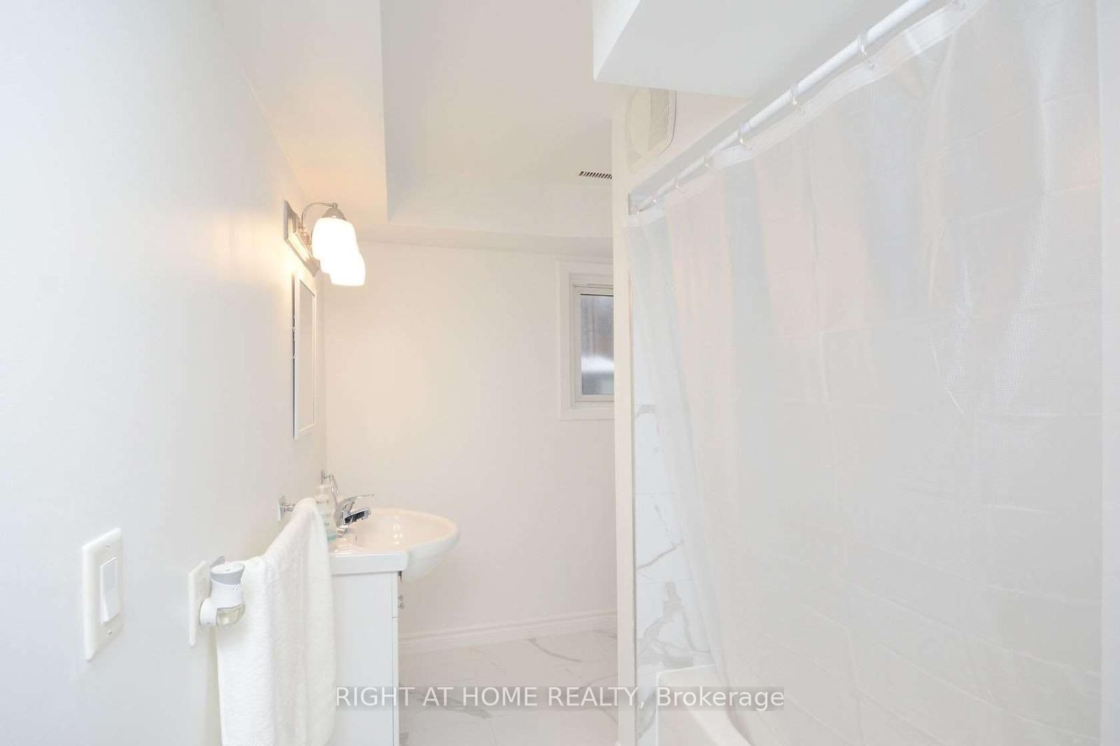 7123 Barto Crescent Property Photo 29