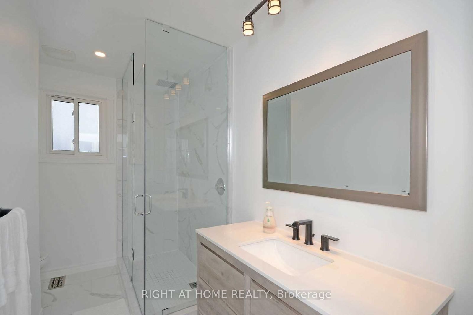 7123 Barto Crescent Property Photo 34