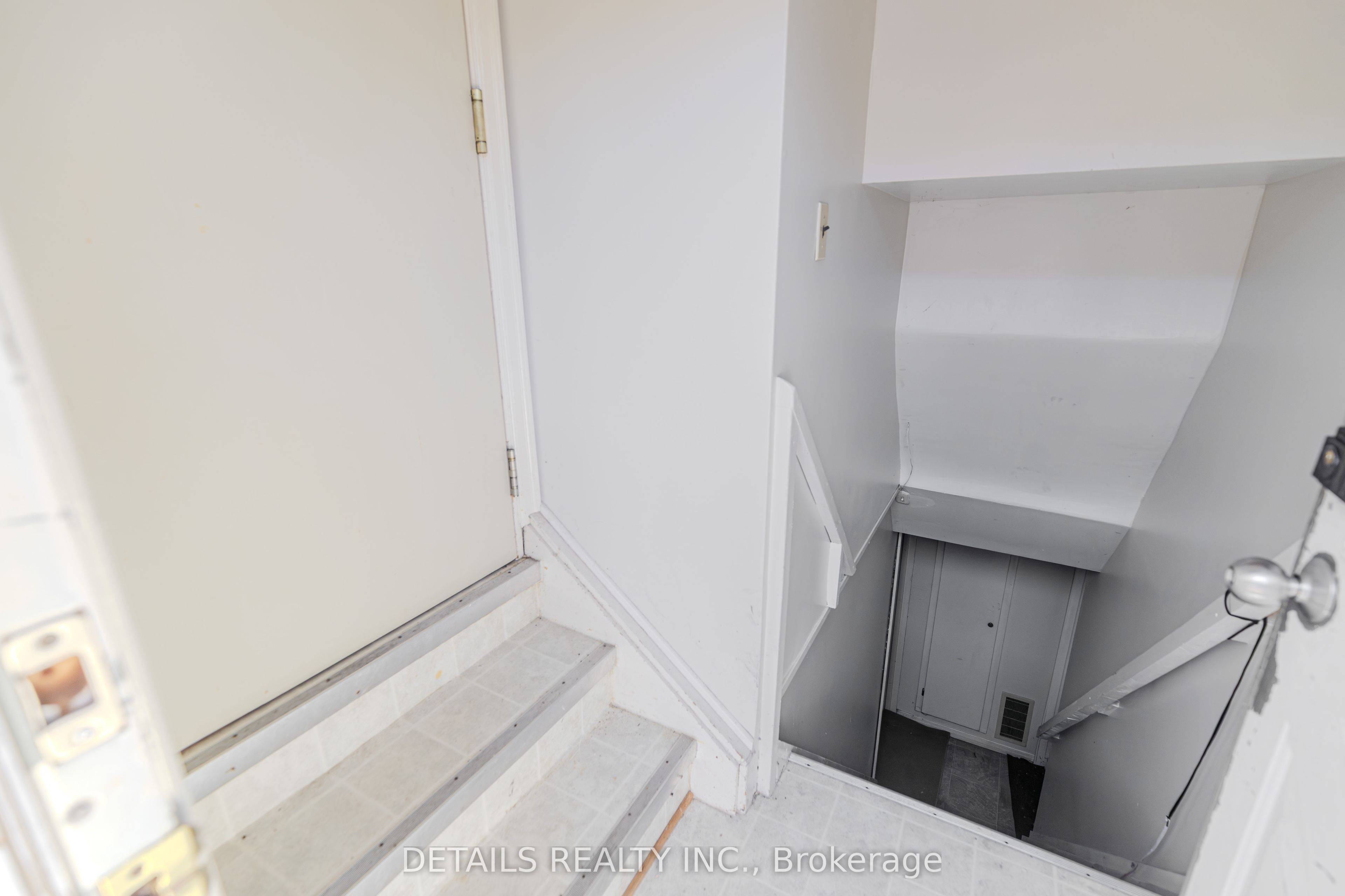 285 Columbus Avenue Property Photo 23