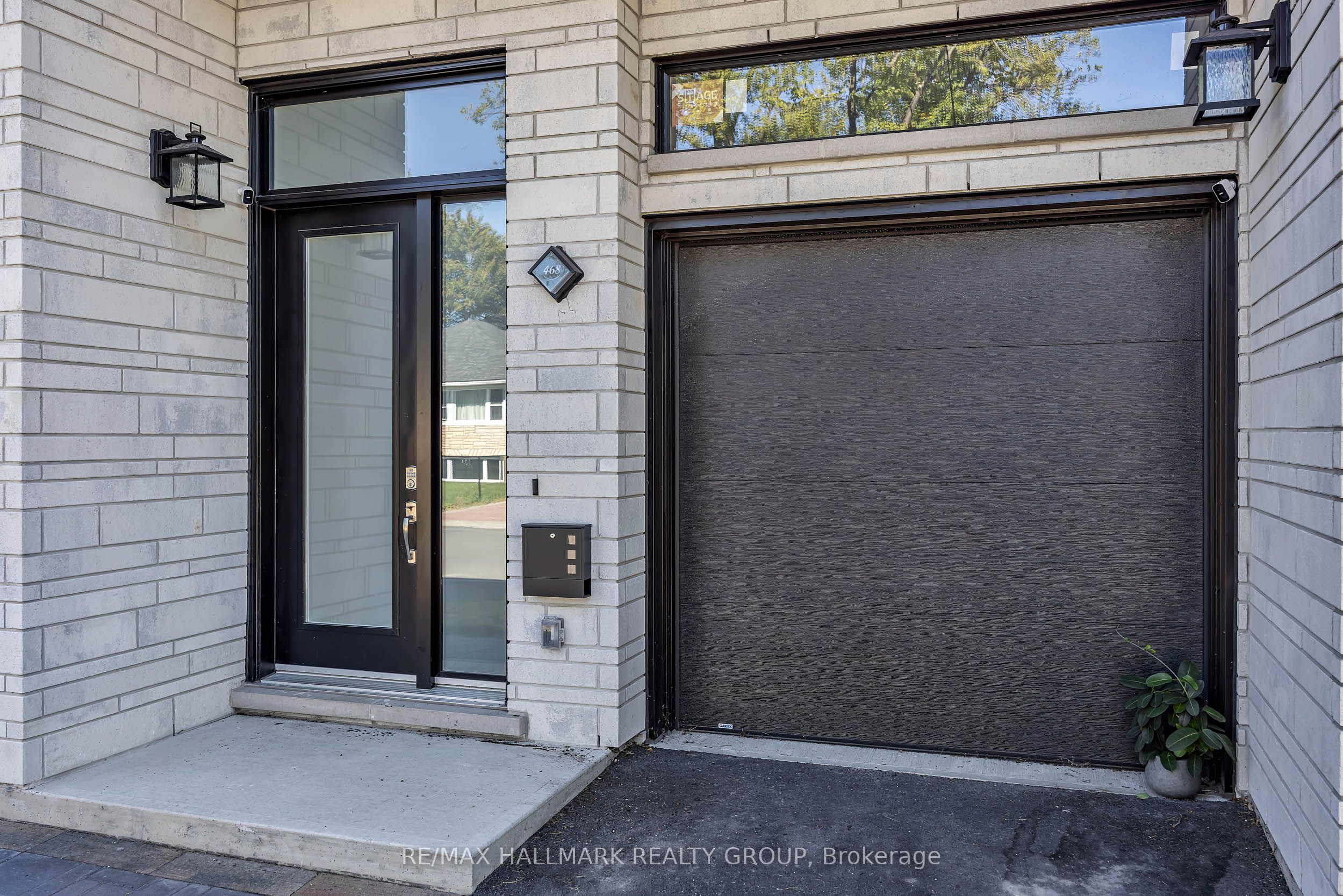 468 Mutual Street Property Photo 4