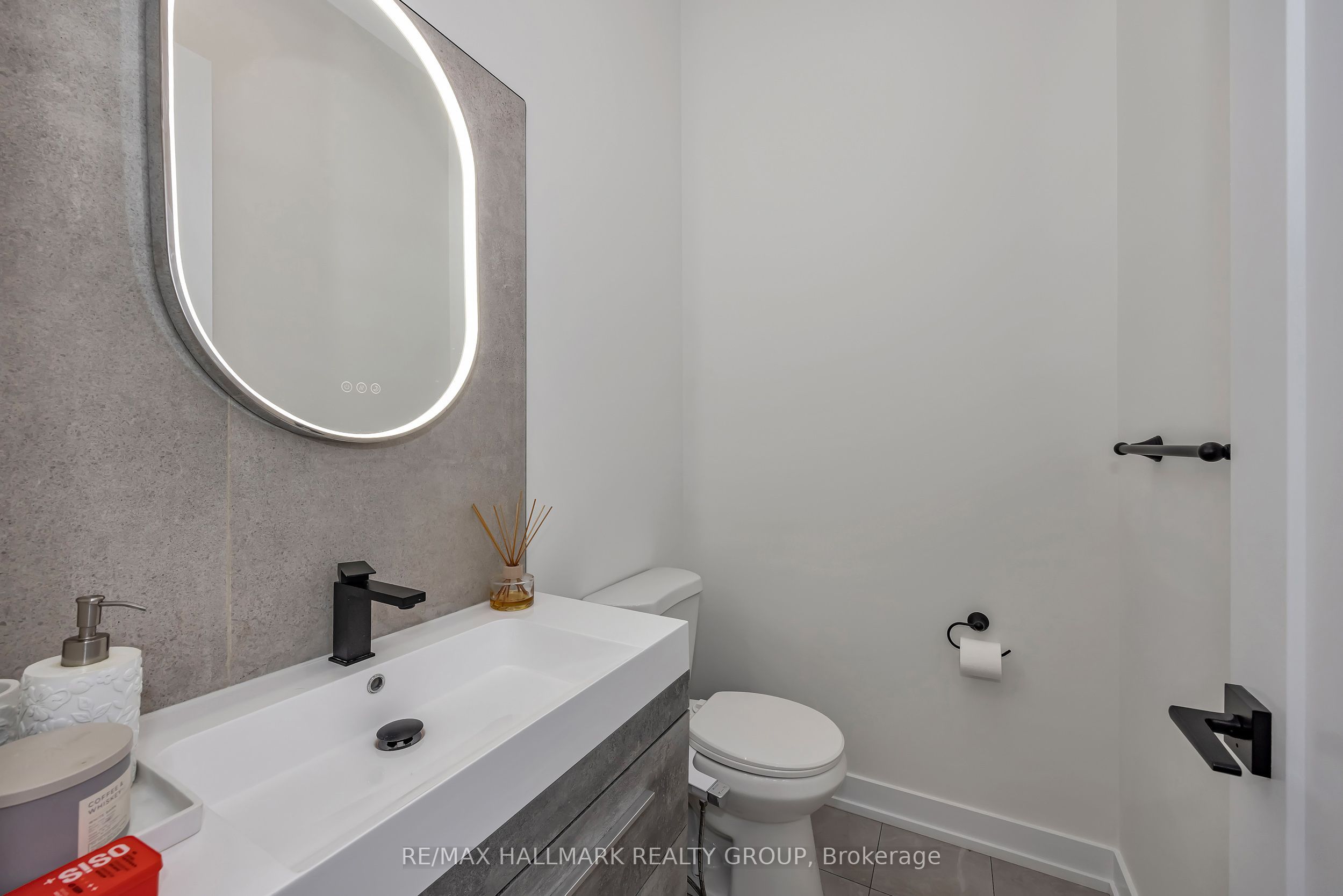 468 Mutual Street Property Photo 7