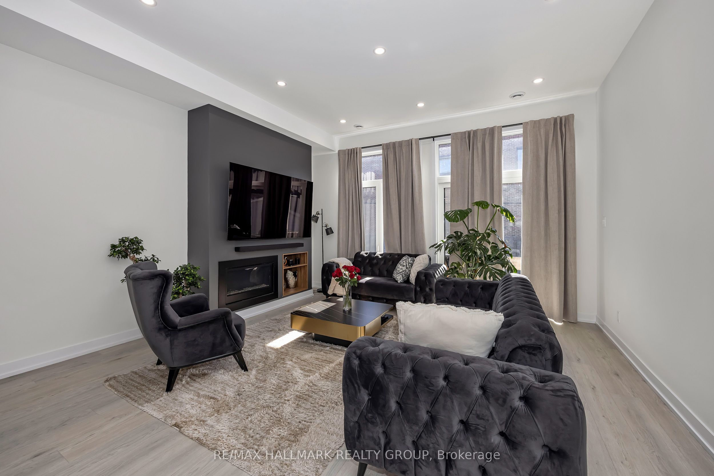 468 Mutual Street Property Photo 14