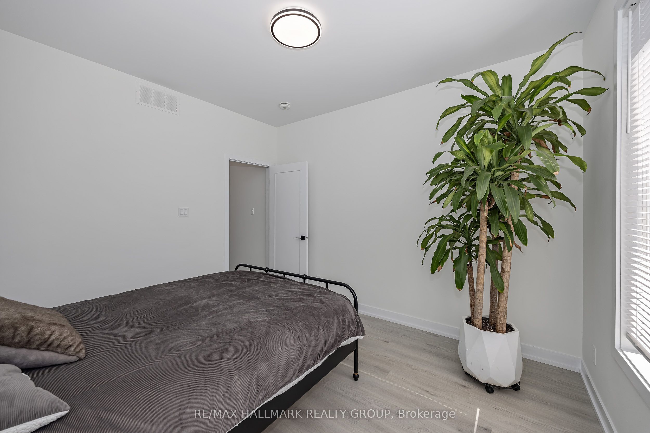 468 Mutual Street Property Photo 26
