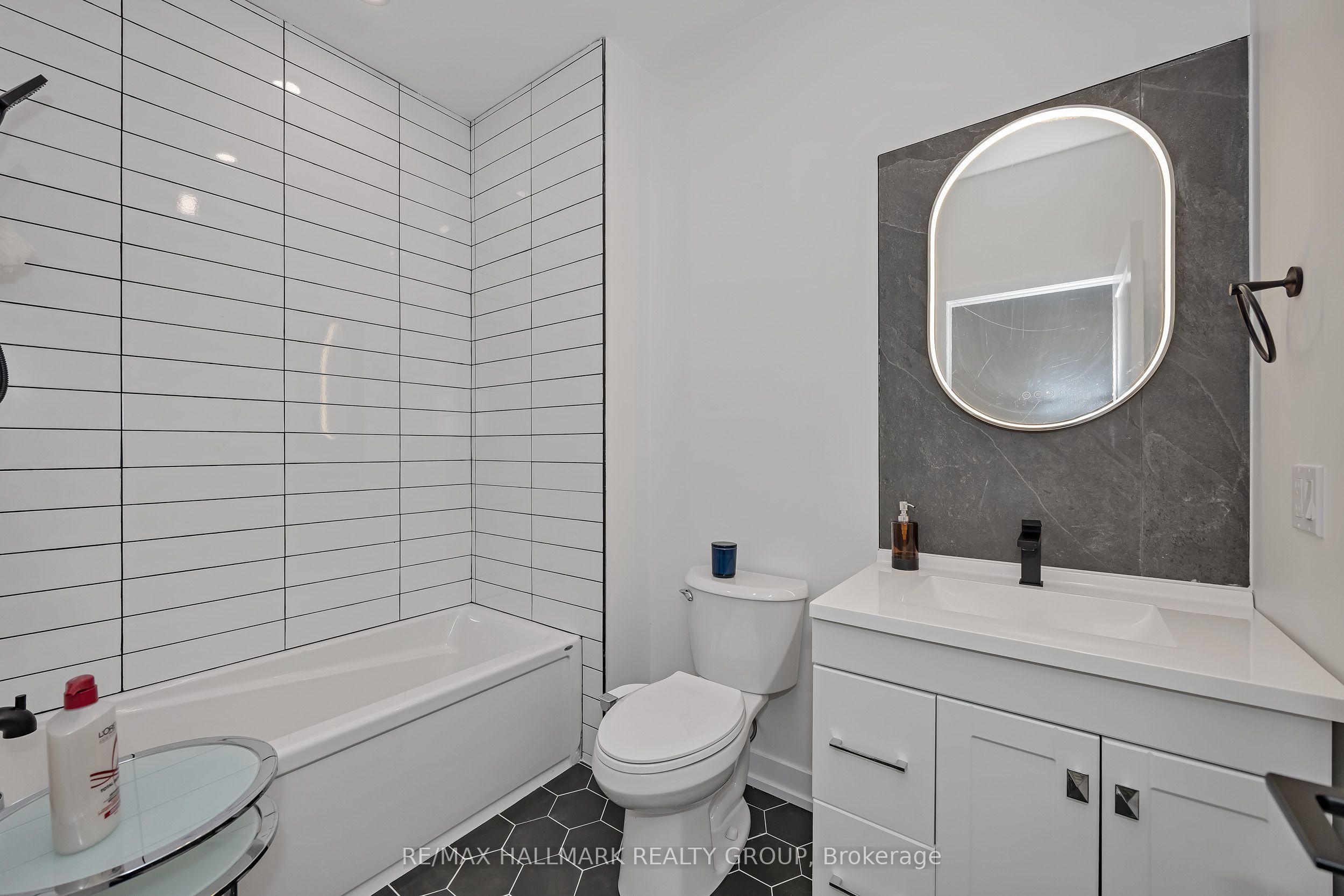 468 Mutual Street Property Photo 27