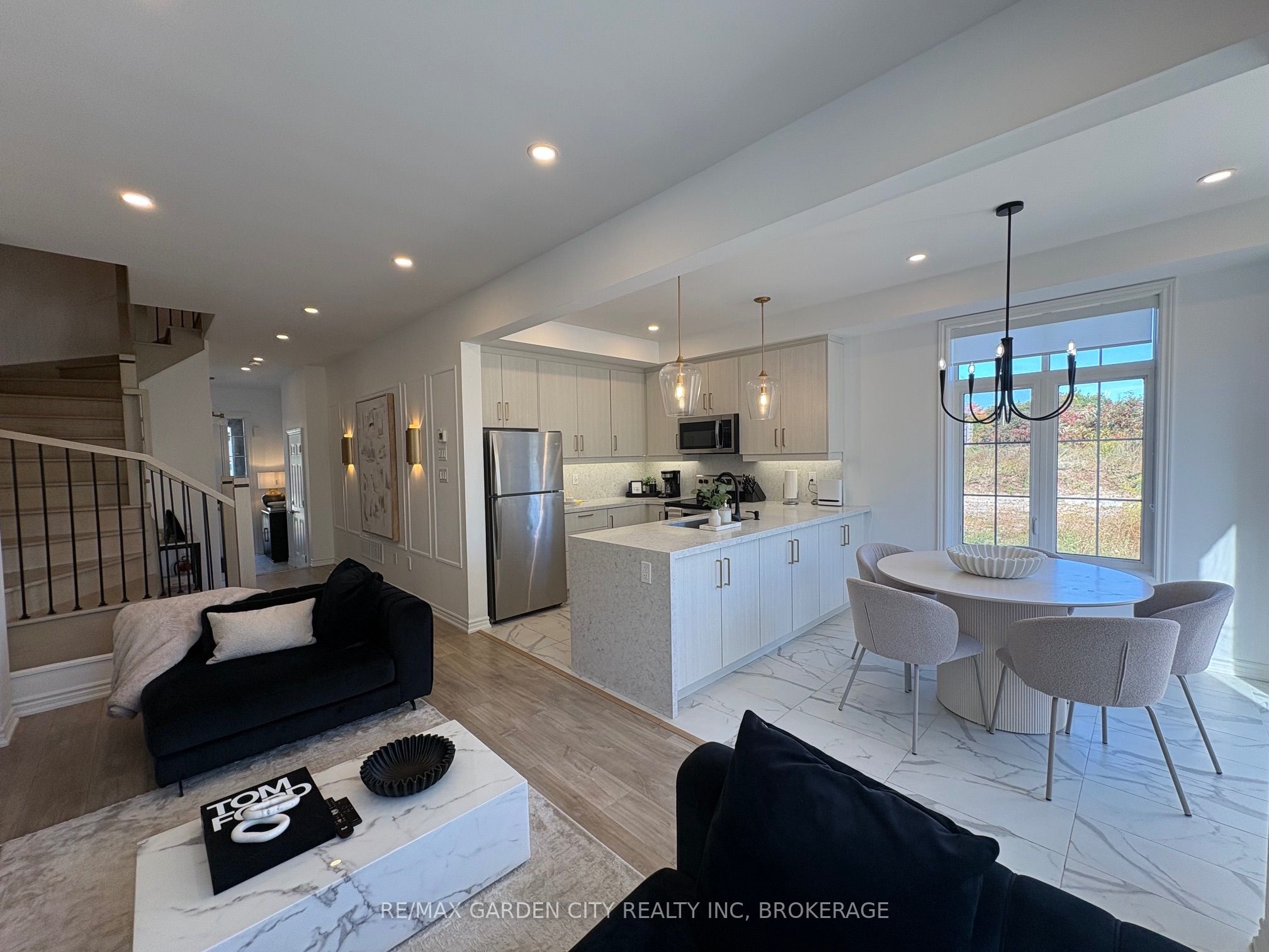 7460 Baycrest Common Property Photo 10