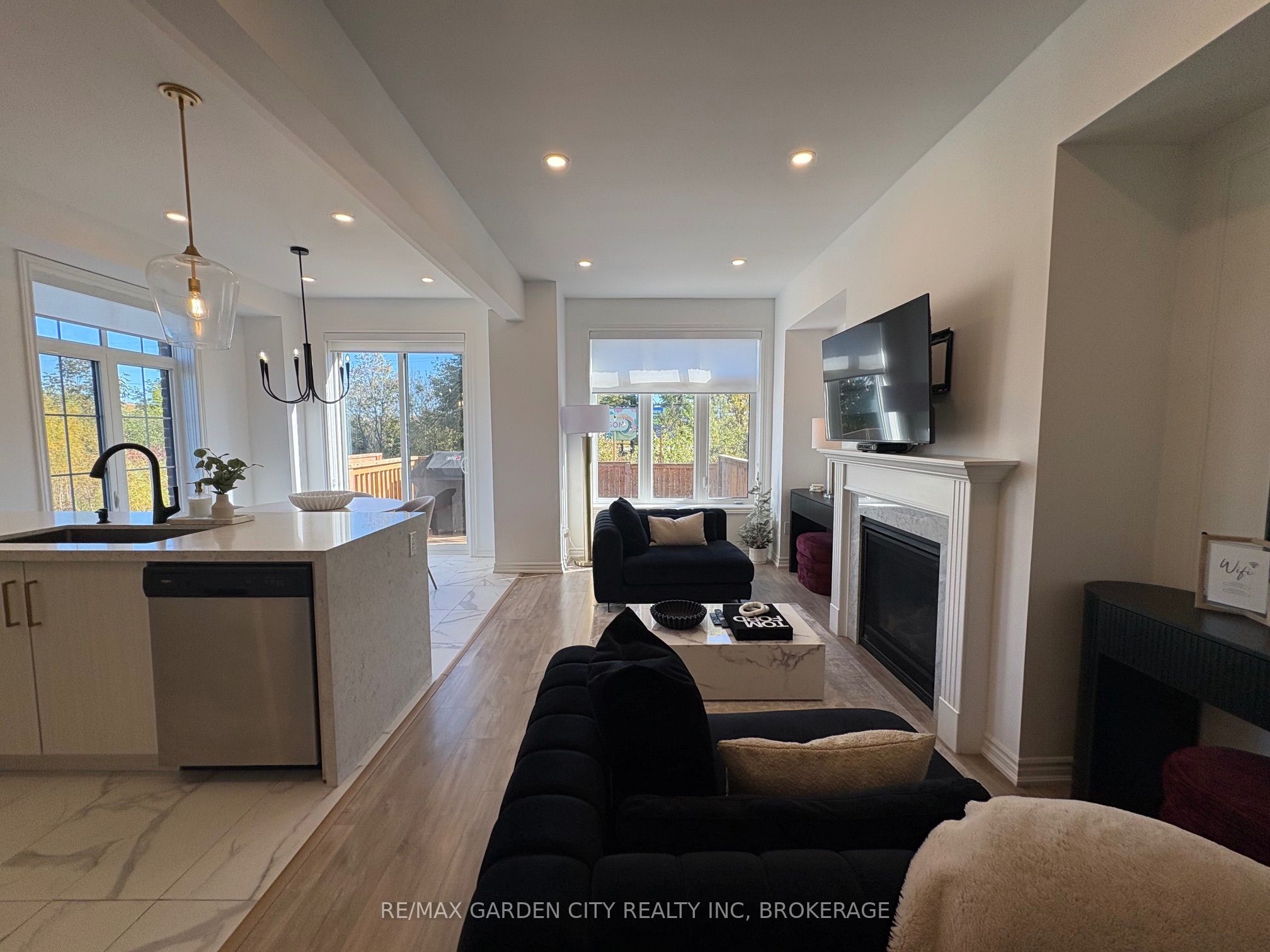 7460 Baycrest Common Property Photo 15