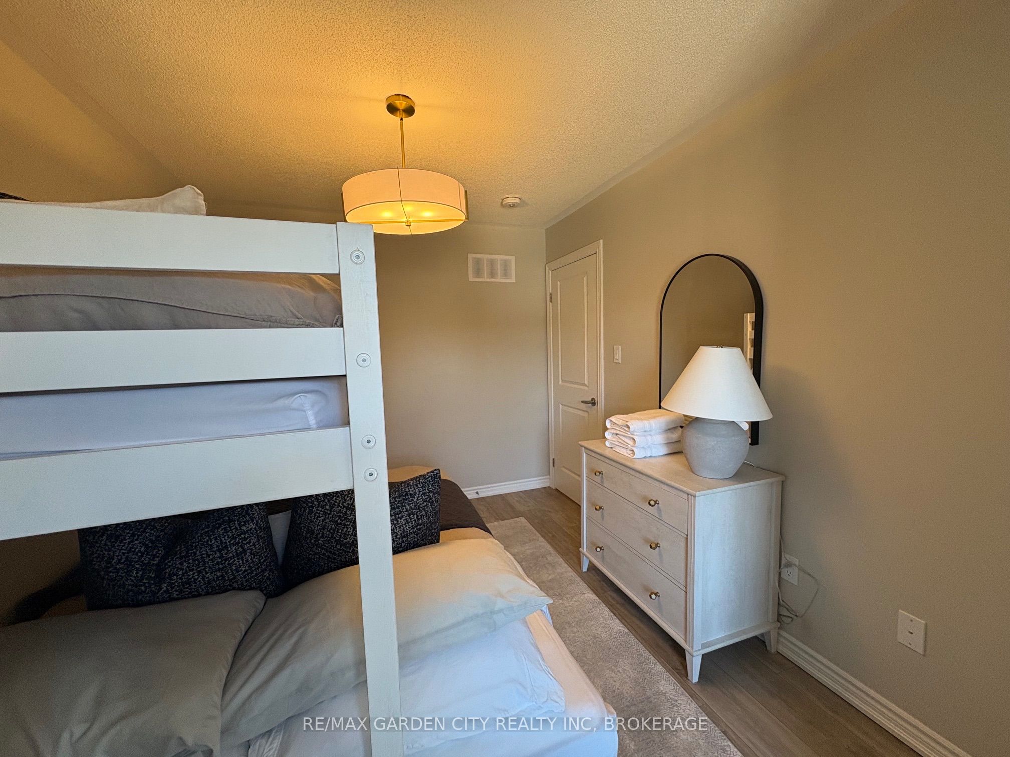 7460 Baycrest Common Property Photo 32