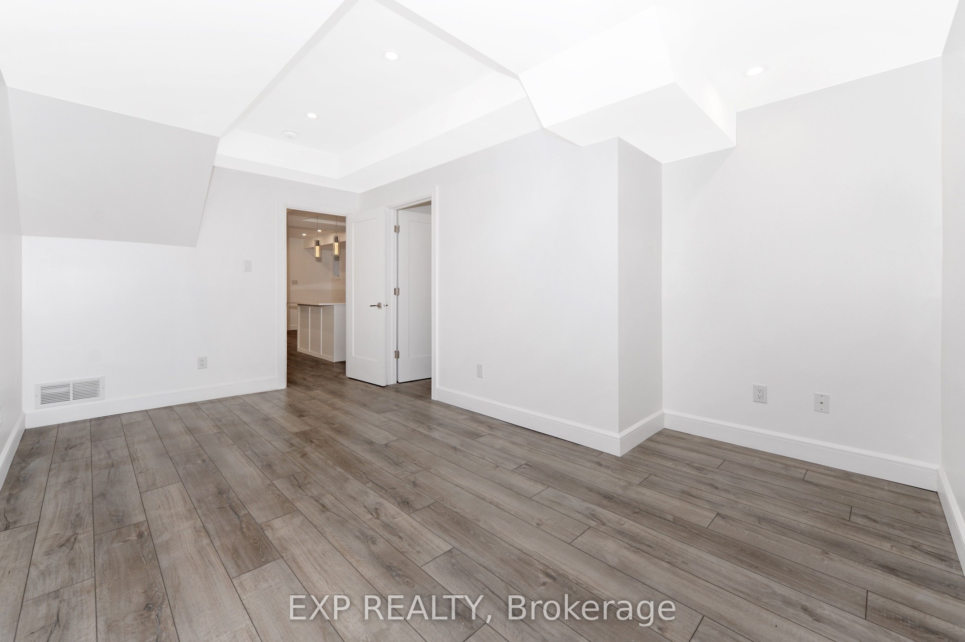 120 Eccles Street 1 Property Photo 5
