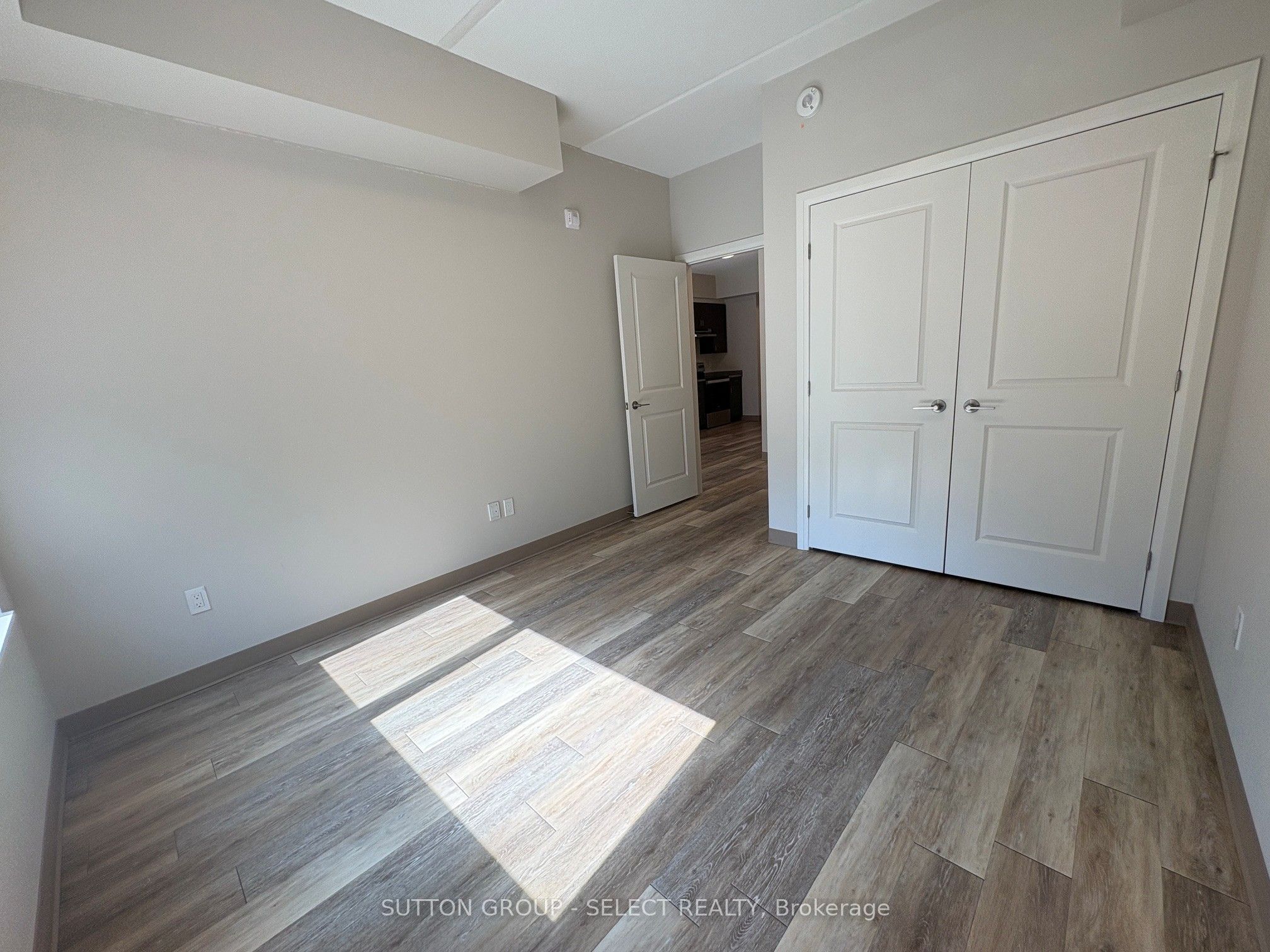 99 Pond Mills Road 303 Property Photo 14