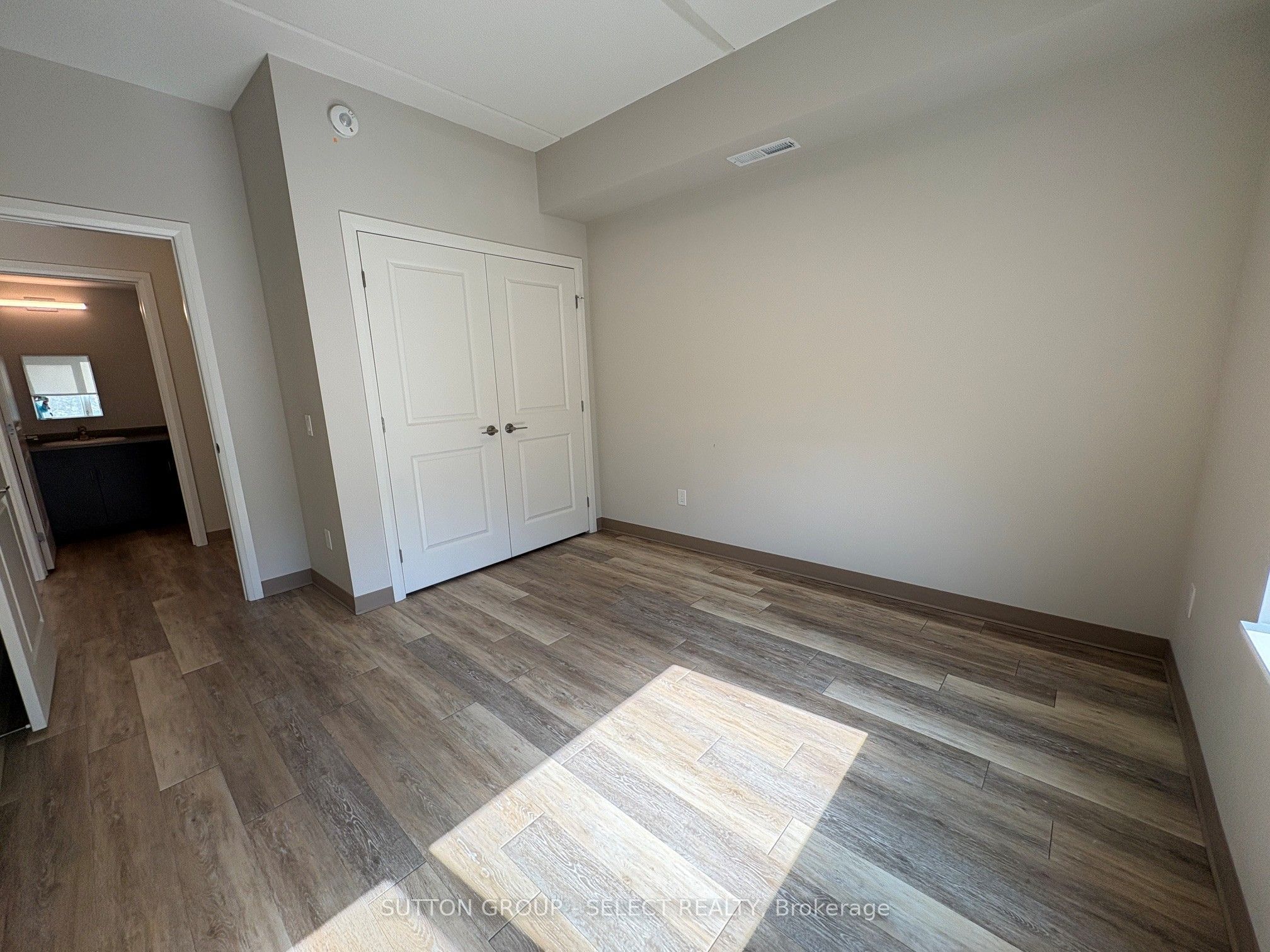 99 Pond Mills Road 303 Property Photo 15