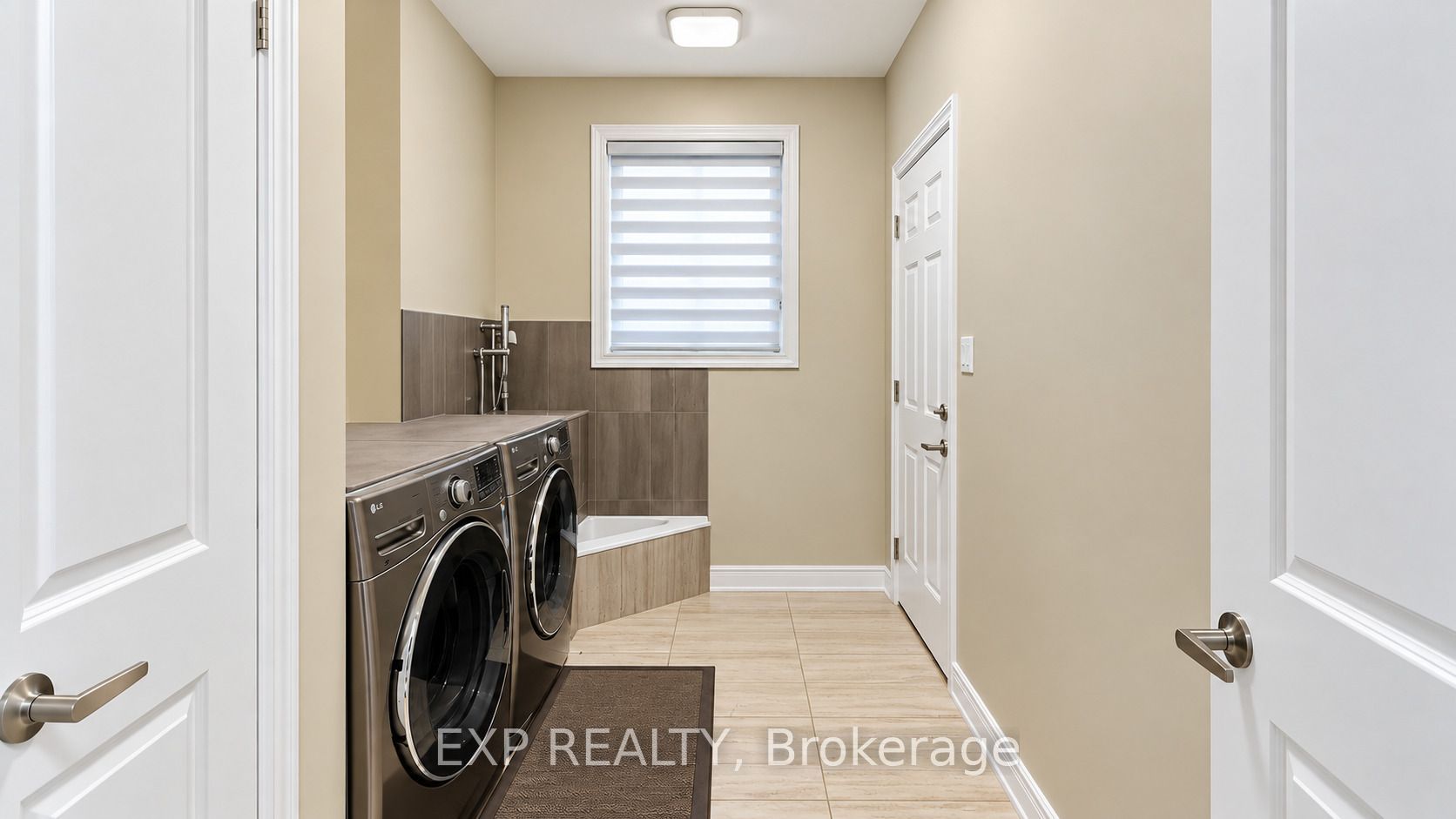 355 Beechdrops Drive Upper Property Photo 7