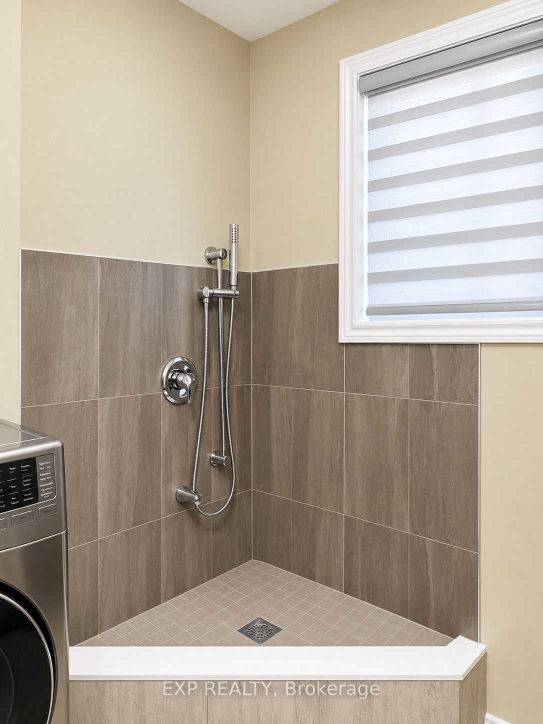 355 Beechdrops Drive Upper Property Photo 8