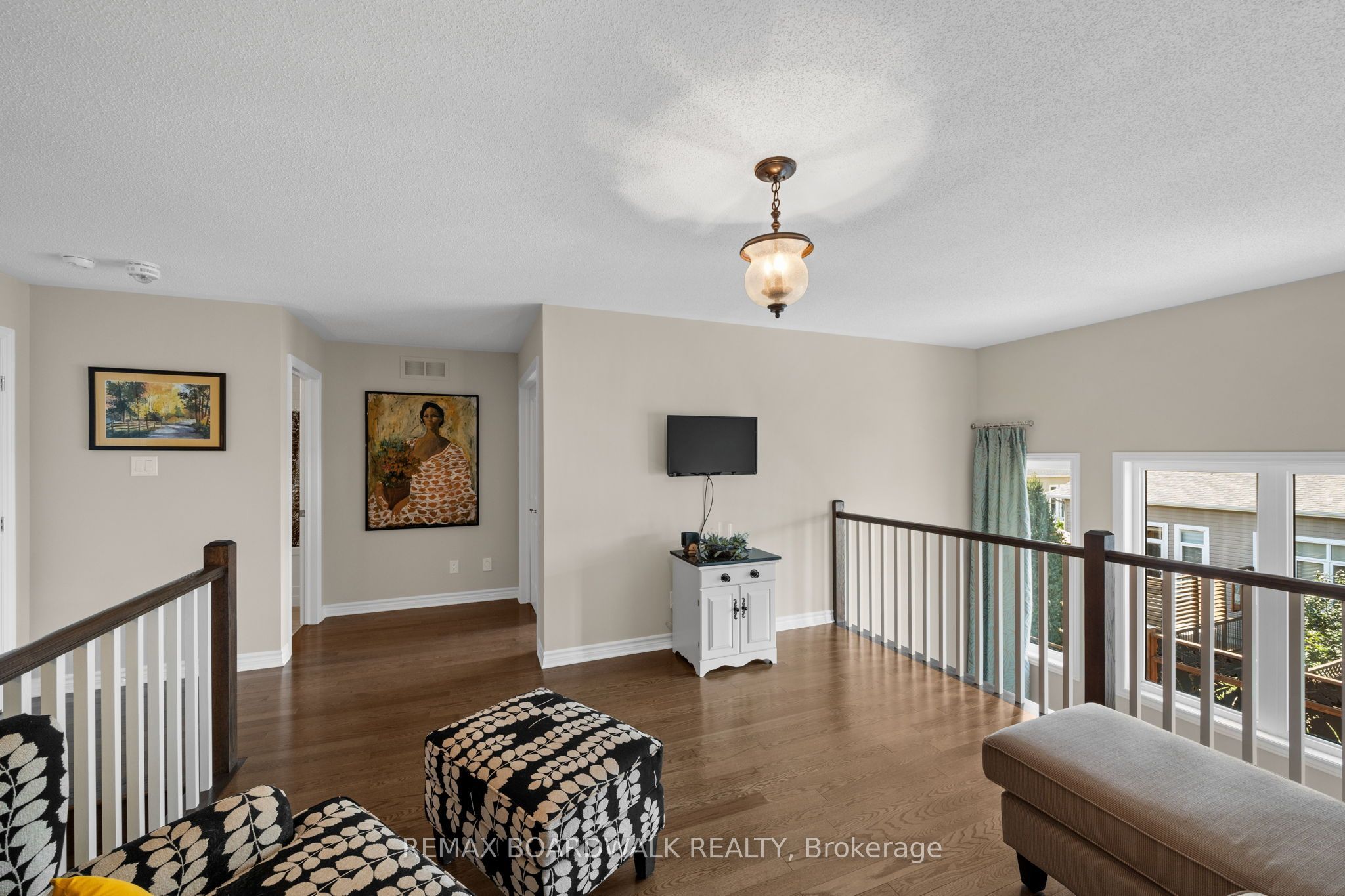 147 Oxford Street W Property Photo 27