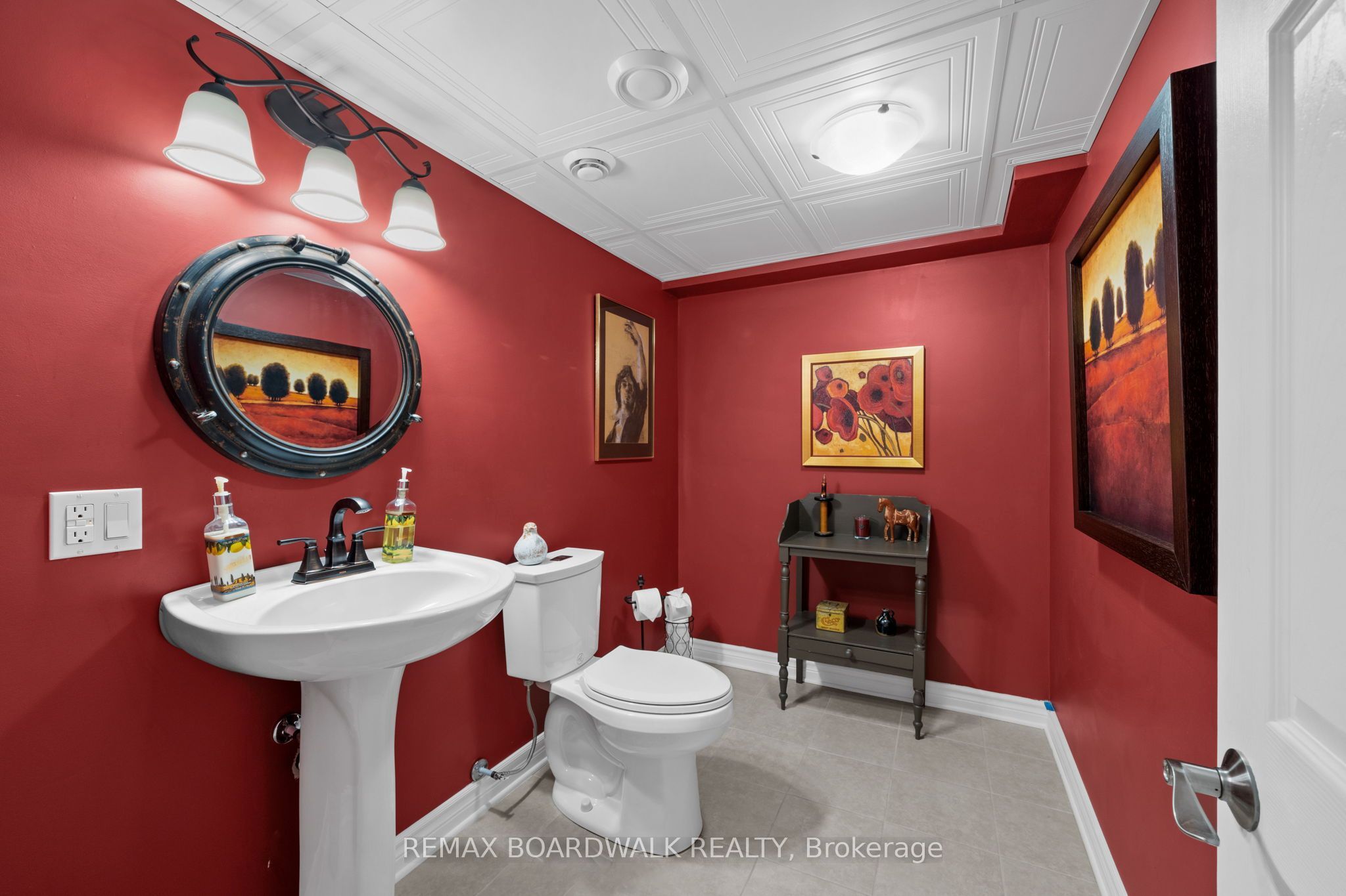 147 Oxford Street W Property Photo 35