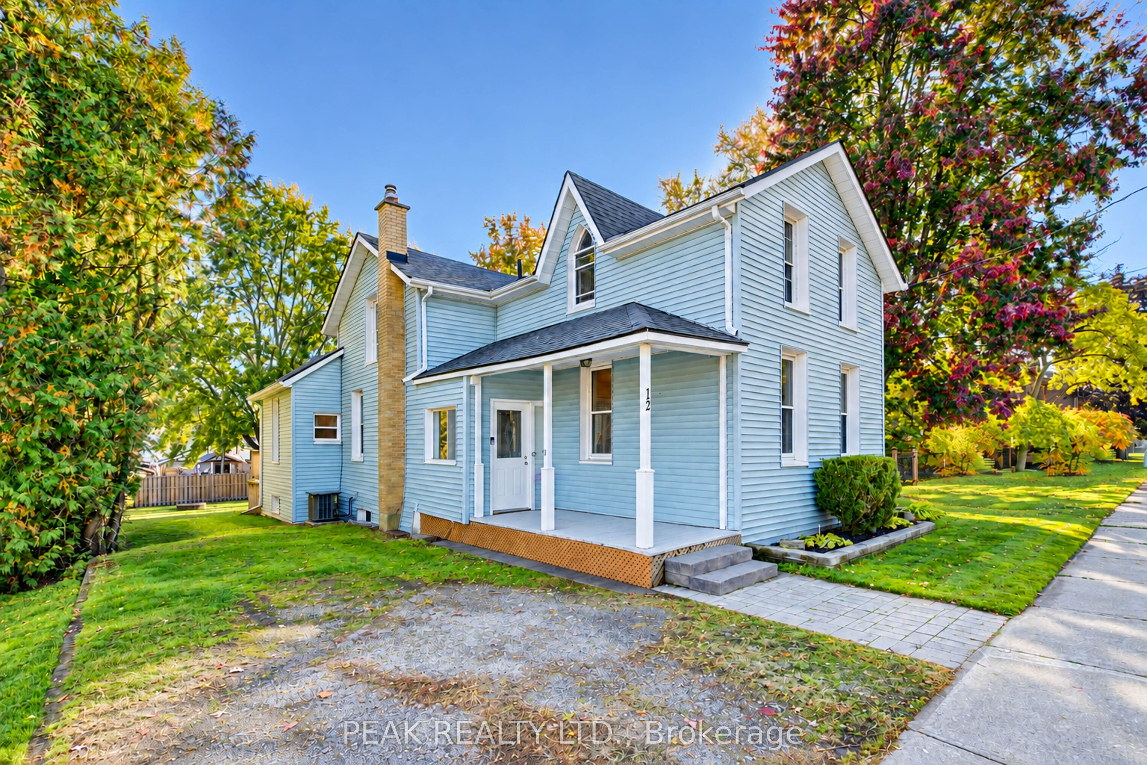 12 John Street W Property Photo 1