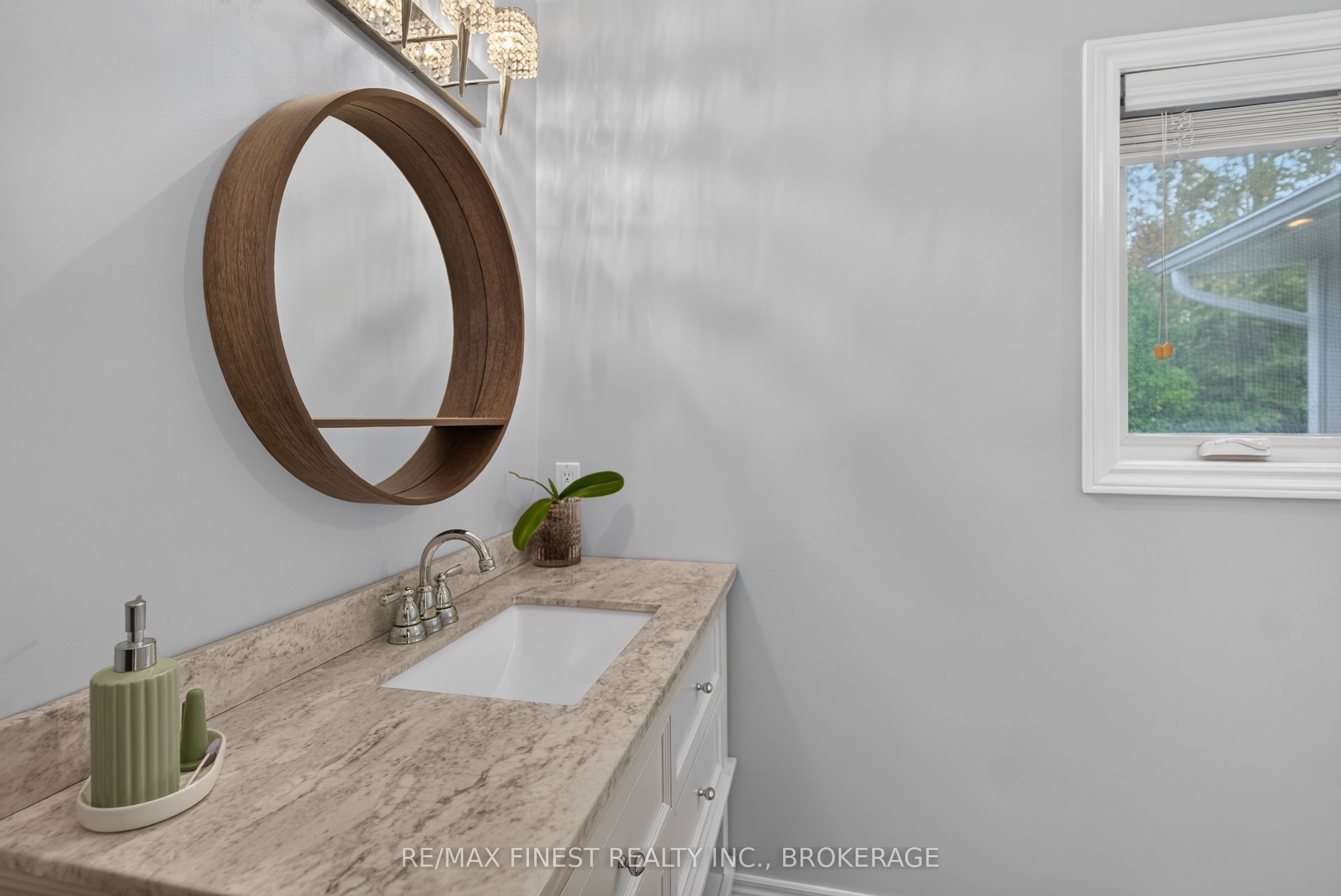 466 Mackenzie Road Property Photo 27