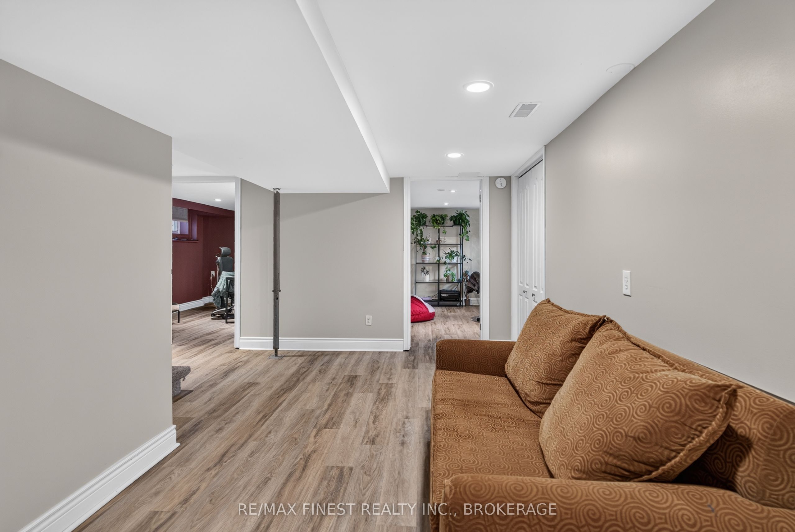 466 Mackenzie Road Property Photo 38