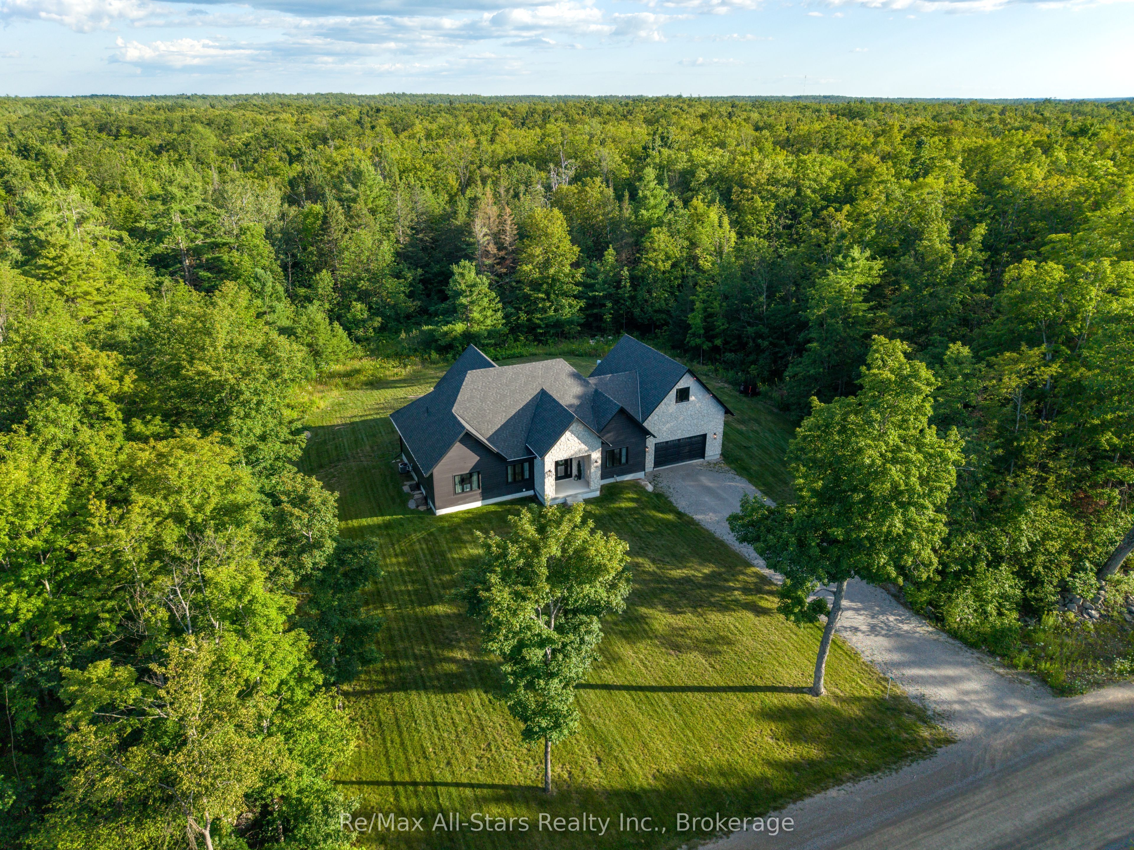 210 White Valley Road Property Photo 2