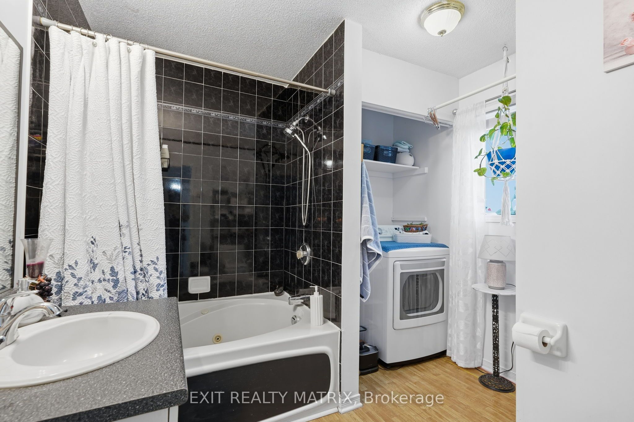 1021 Jacynthe Street Property Photo 13
