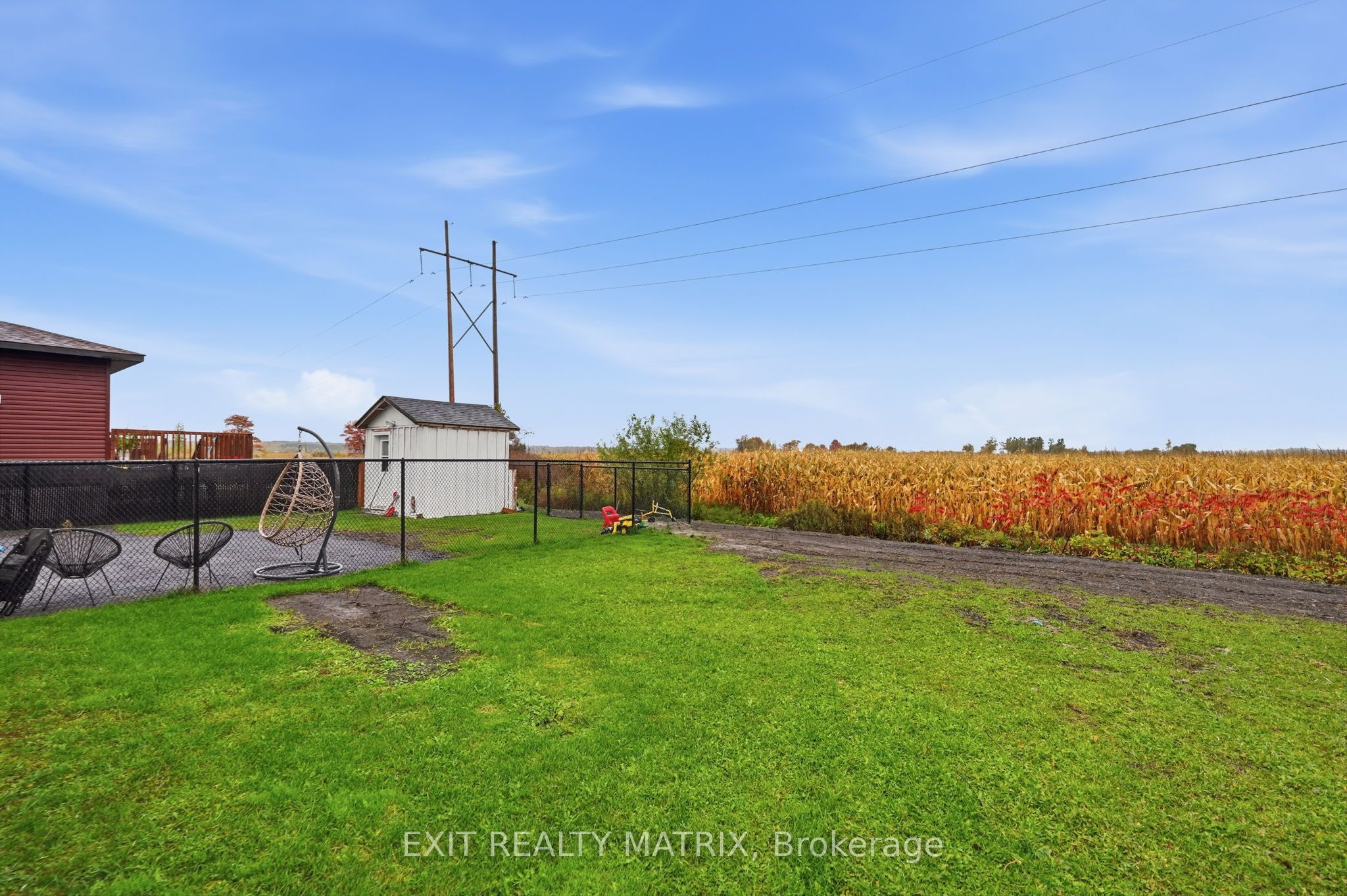 1021 Jacynthe Street Property Photo 21