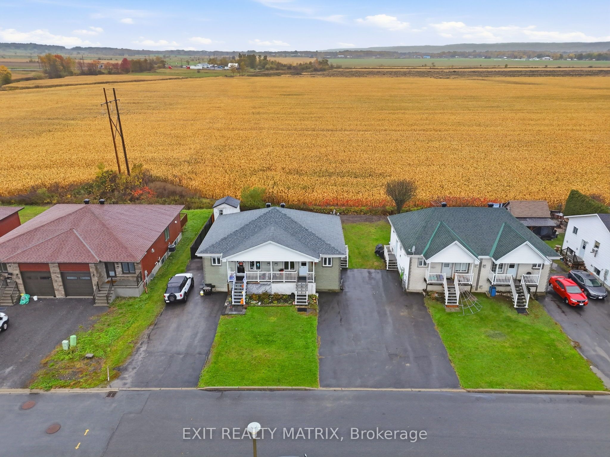 1021 Jacynthe Street Property Photo 24
