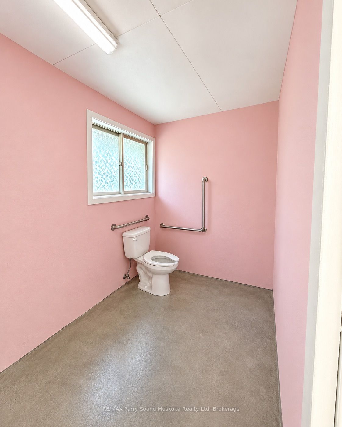 266 James Bay Junction Road Property Photo 5