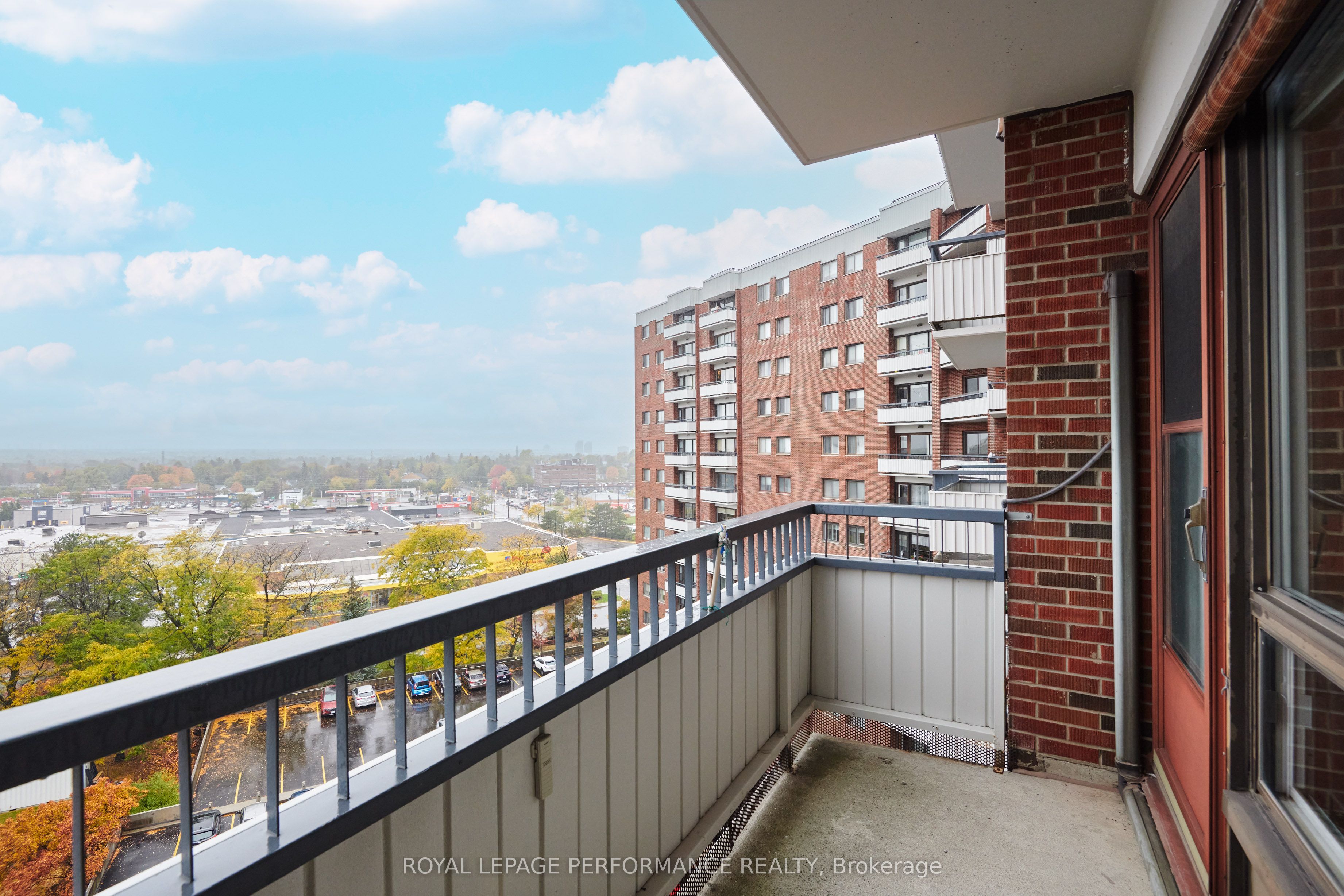 20 Chesterton Drive 805 Property Photo 29