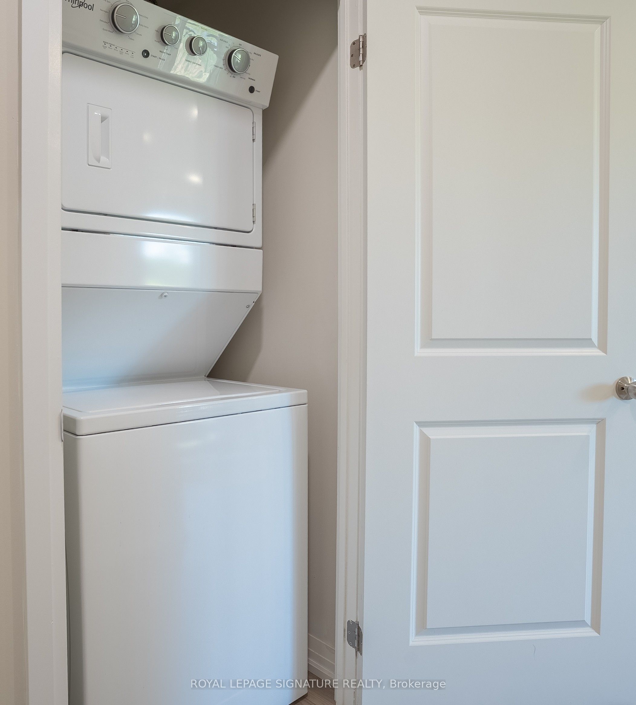 50 Herrick Avenue Up27 Property Photo 7