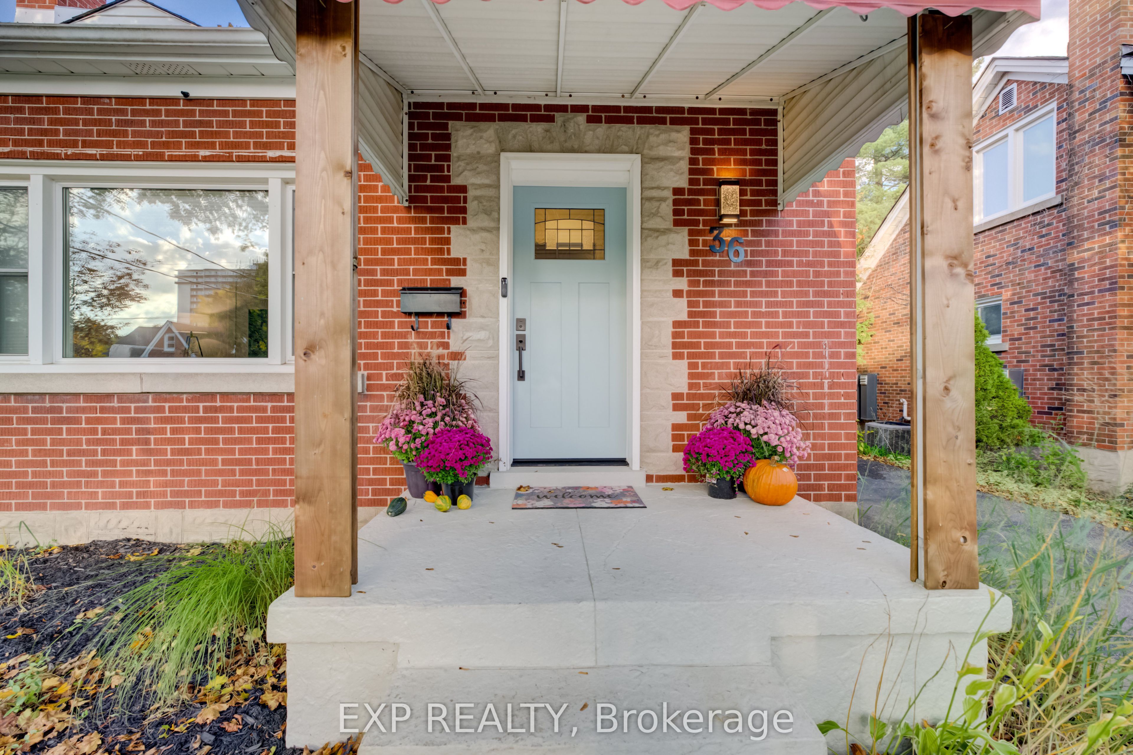 36 Crestwood Avenue Property Photo 2