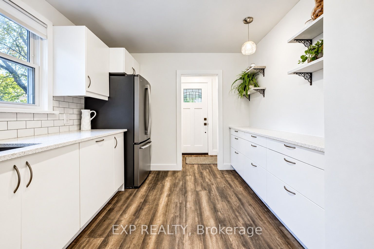 36 Crestwood Avenue Property Photo 9