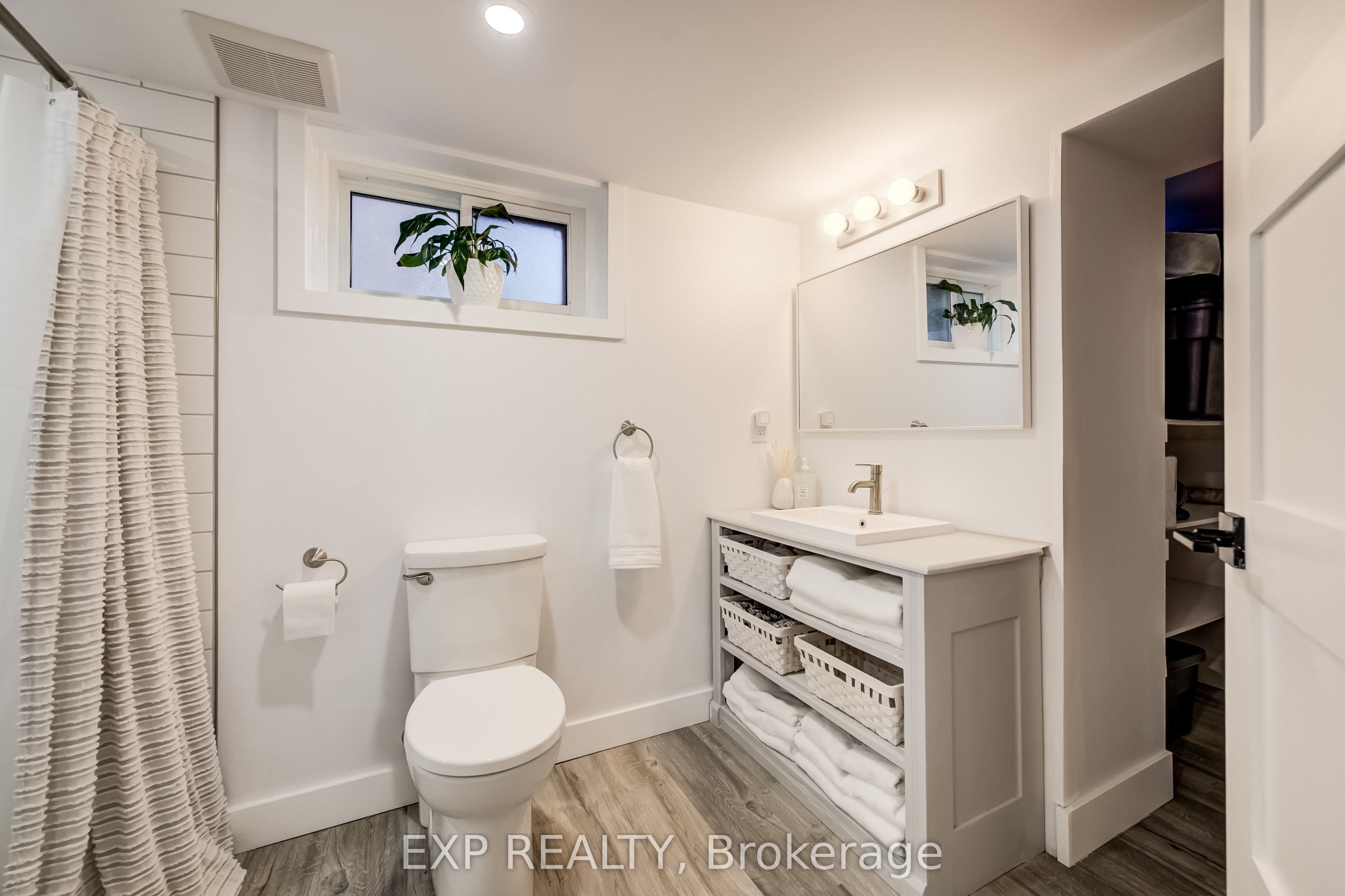 36 Crestwood Avenue Property Photo 25