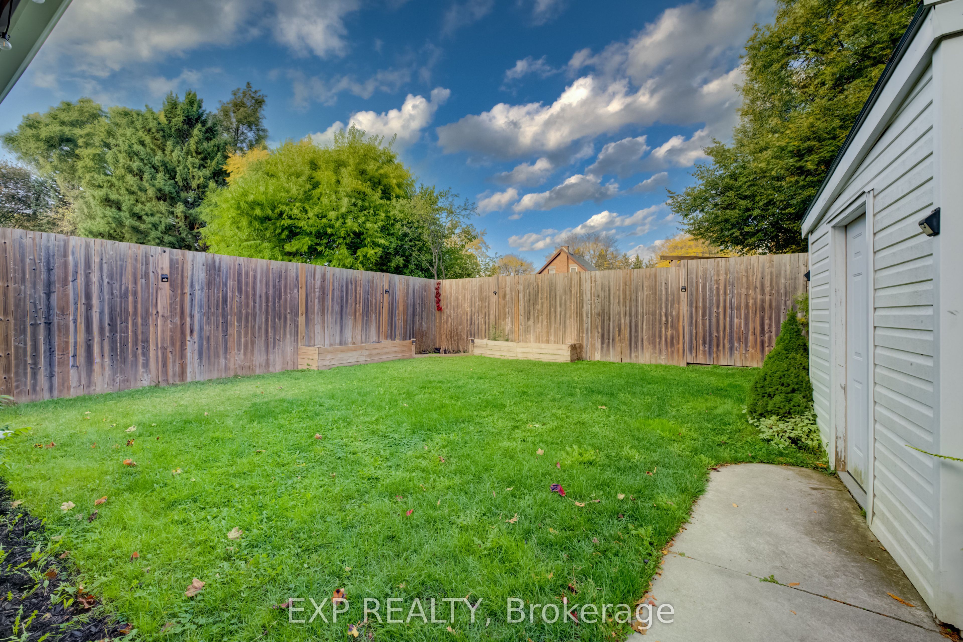 36 Crestwood Avenue Property Photo 28