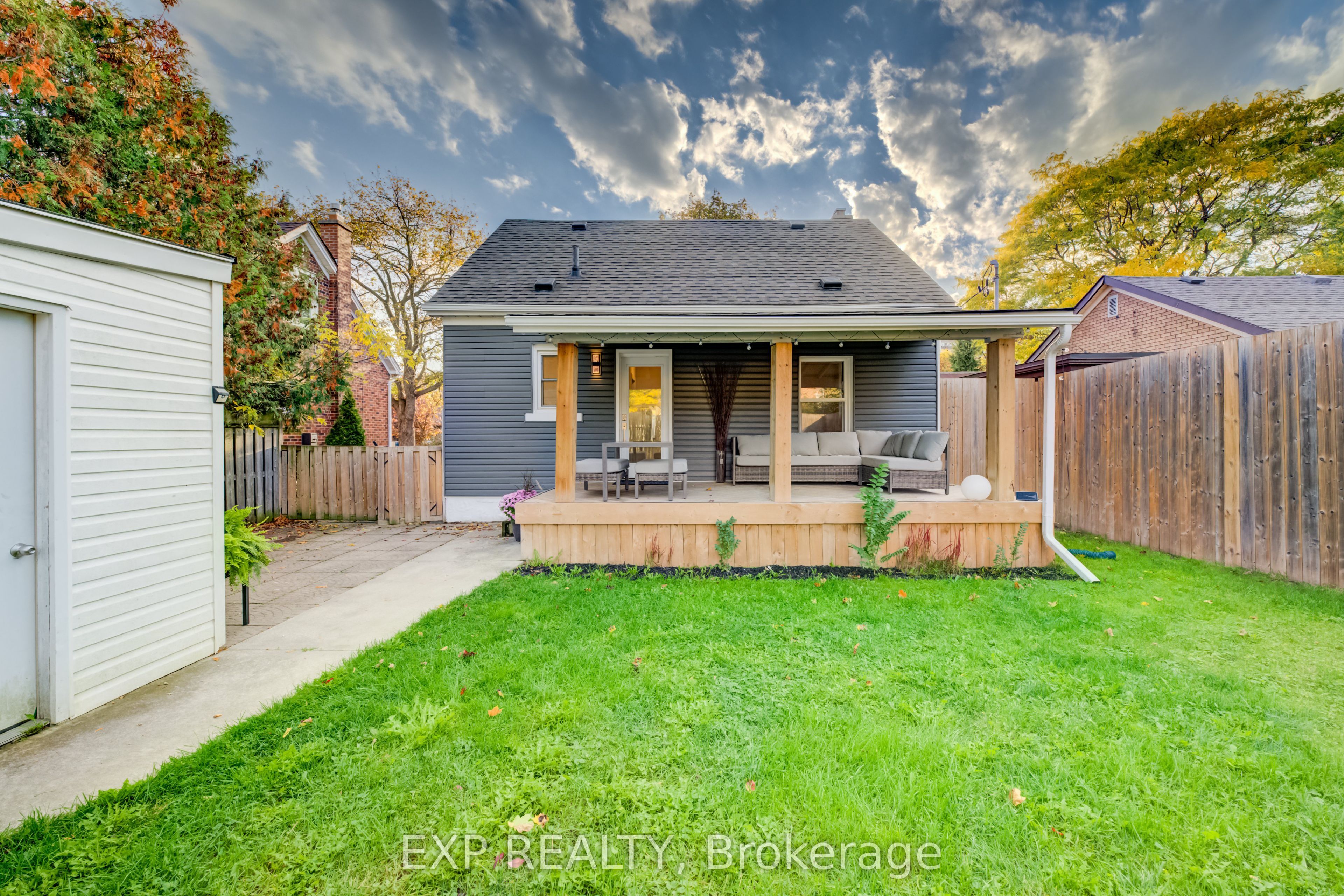 36 Crestwood Avenue Property Photo 30