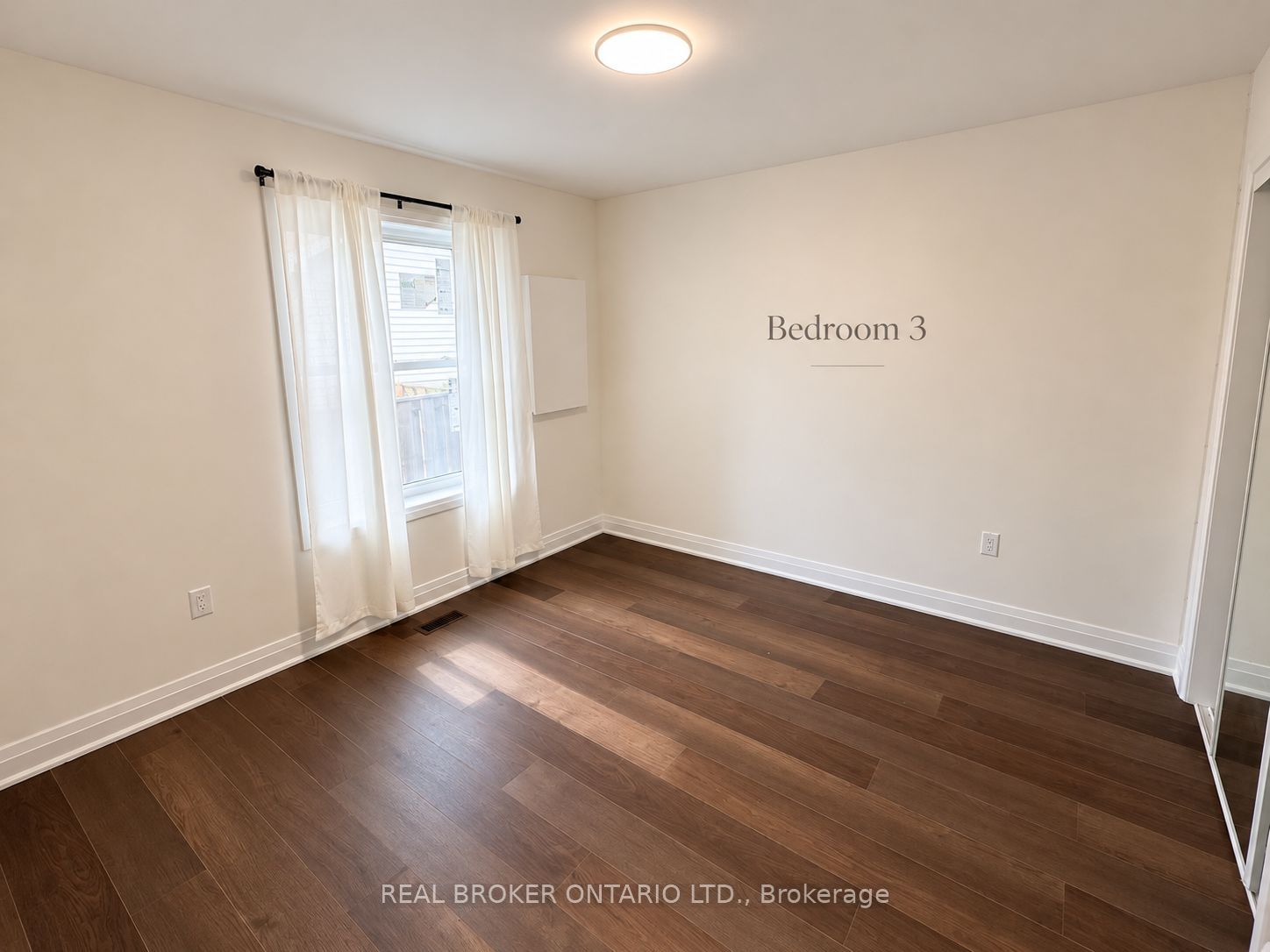 15 Keele Street Unit B Property Photo 17